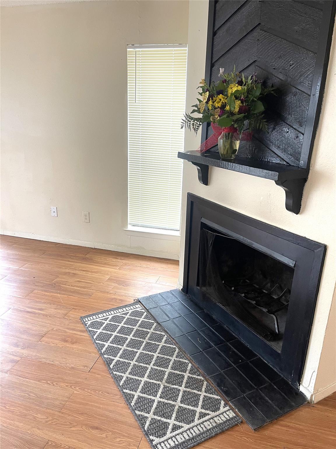 1902 WEST Loop # B-1, Austin, TX 78758