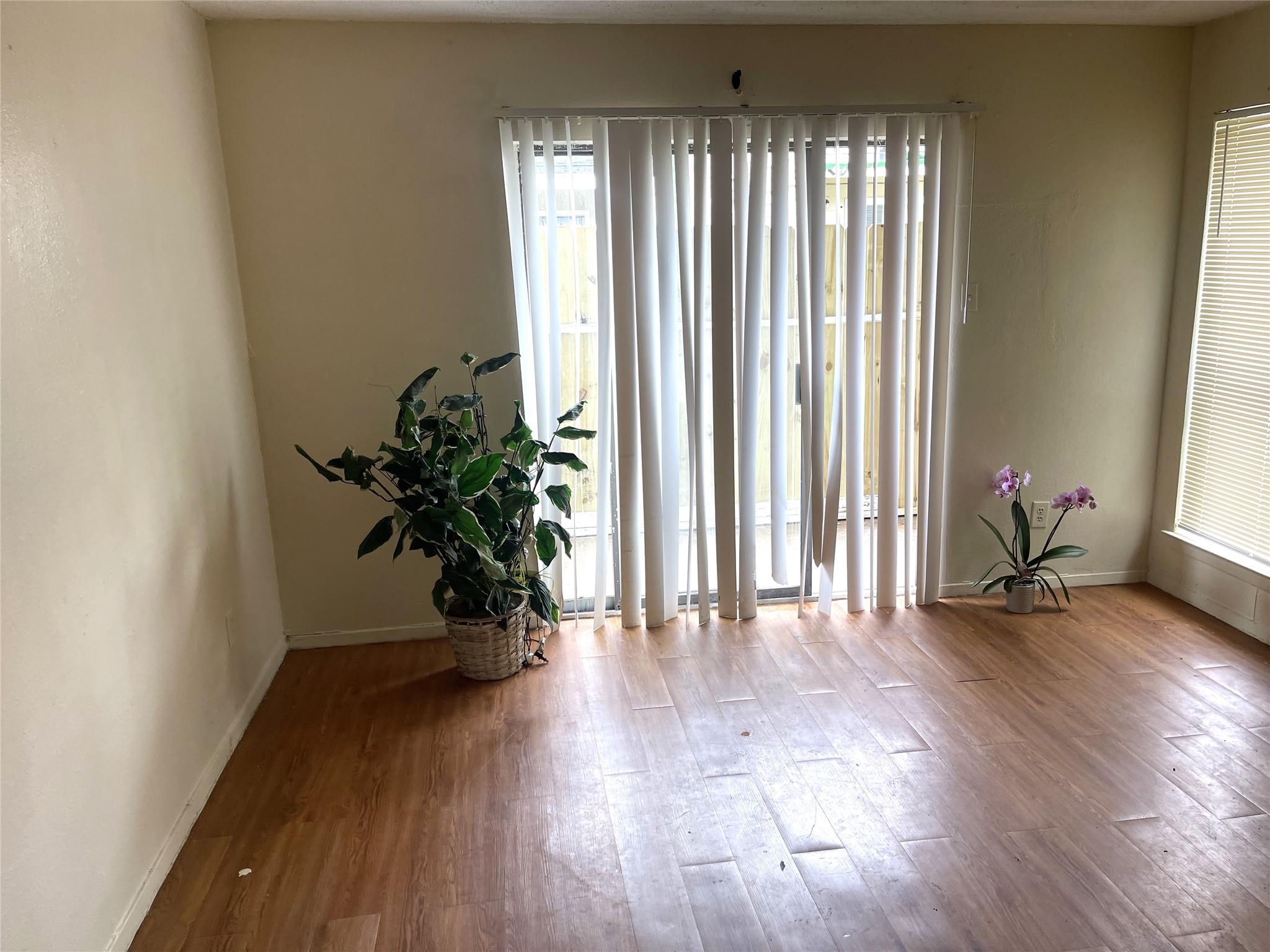 1902 WEST Loop # B-1, Austin, TX 78758