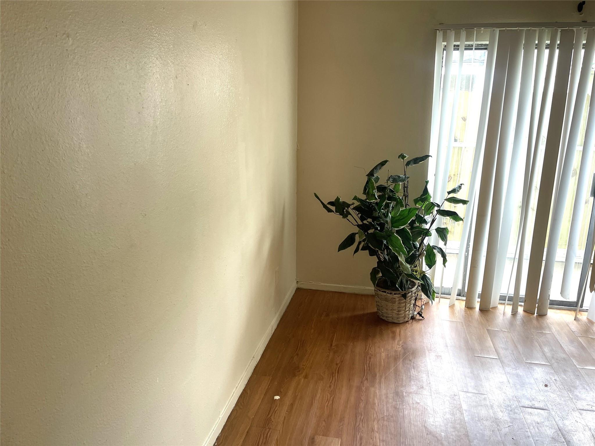 1902 WEST Loop # B-1, Austin, TX 78758