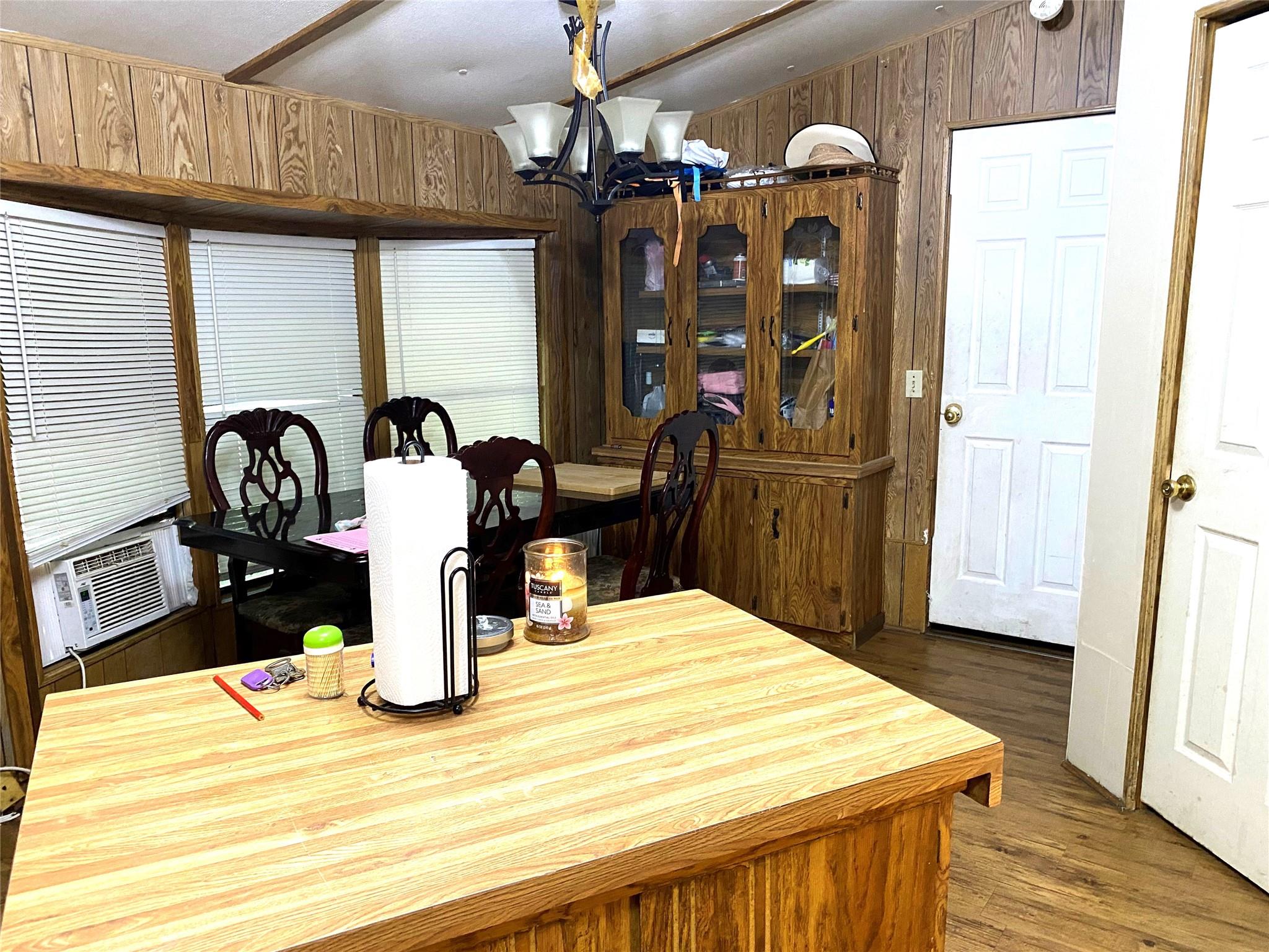 410 W North St, Kyle, TX 78640