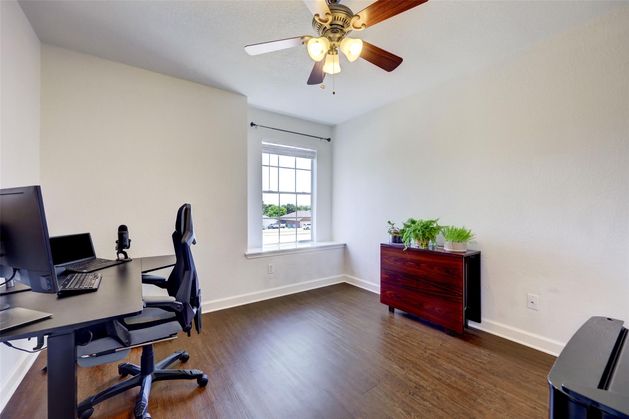 1816 W Pflugerville Pkwy, Round Rock, TX 78664