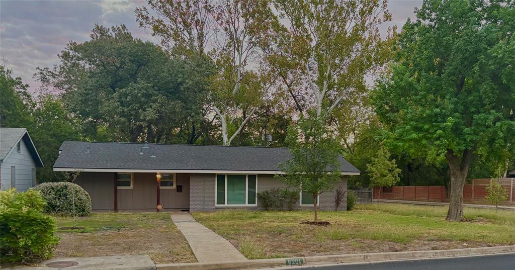 6201 Belfast Dr, Austin, TX 78723