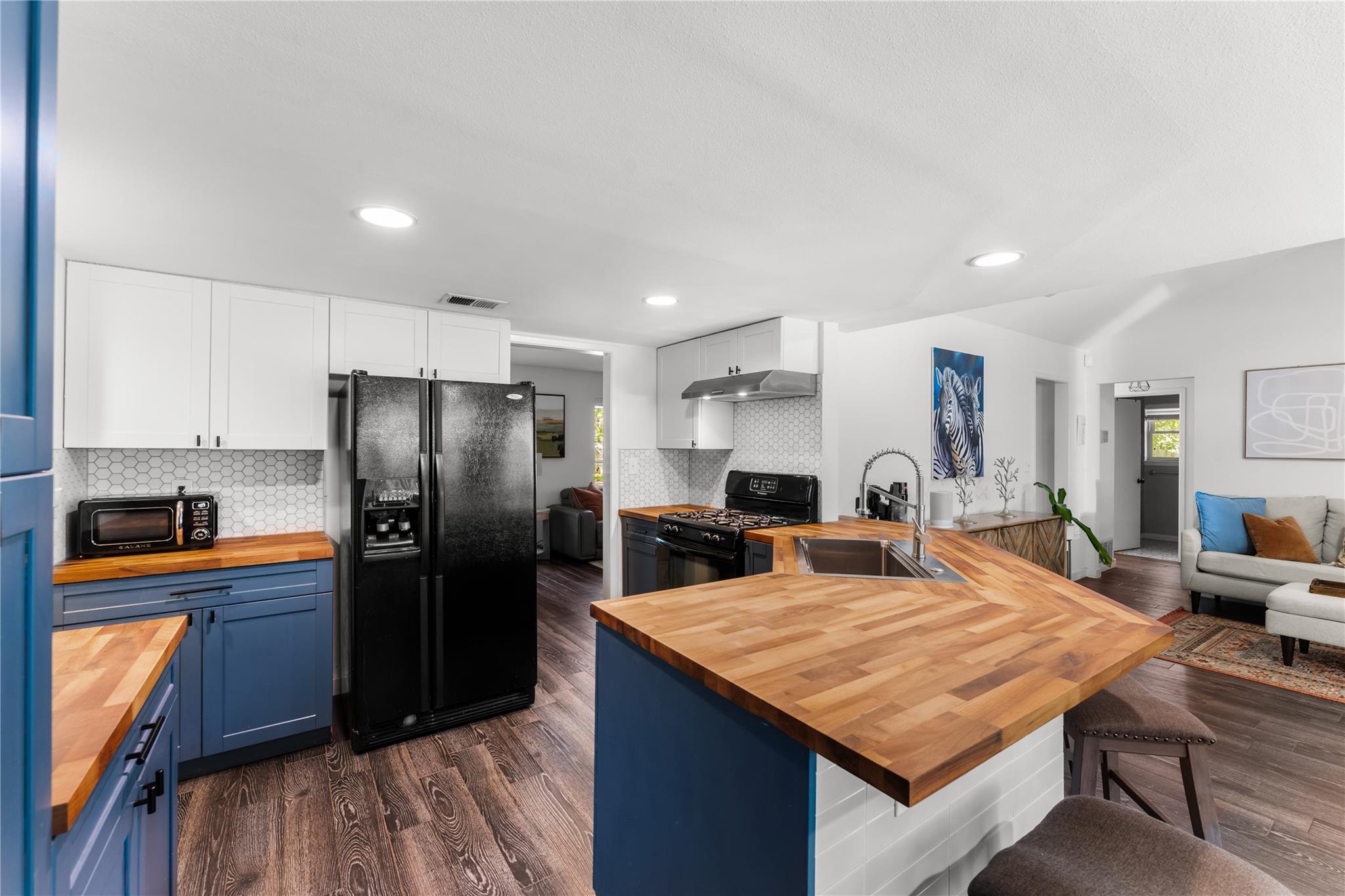 2408 SHILOH Dr, Austin, TX 78745