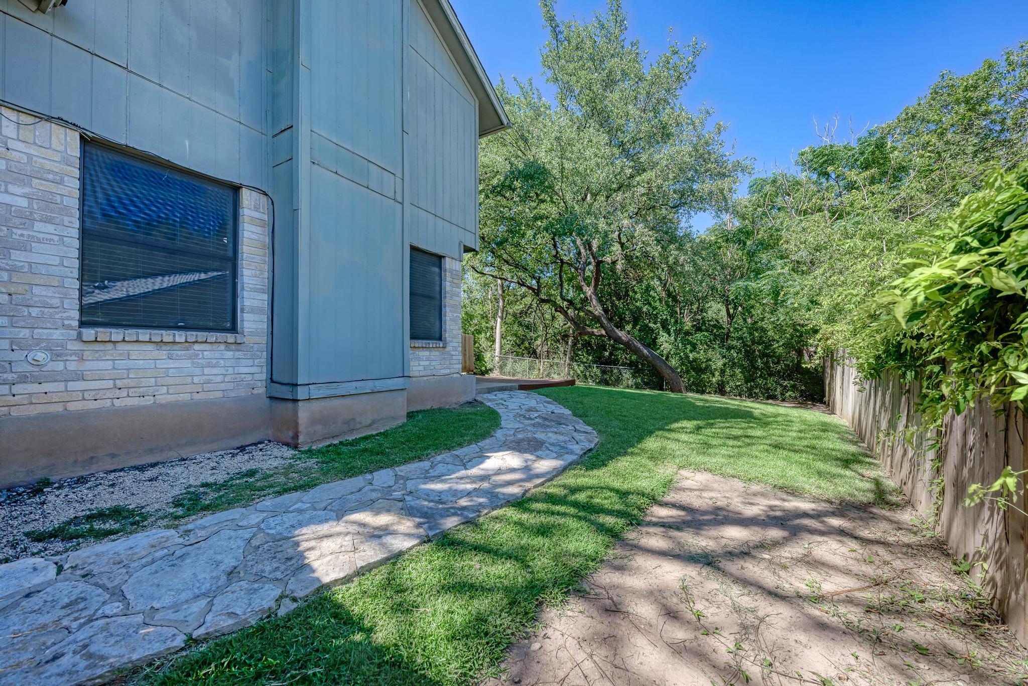 1501 Terrapin Ct # B, Austin, TX 78746