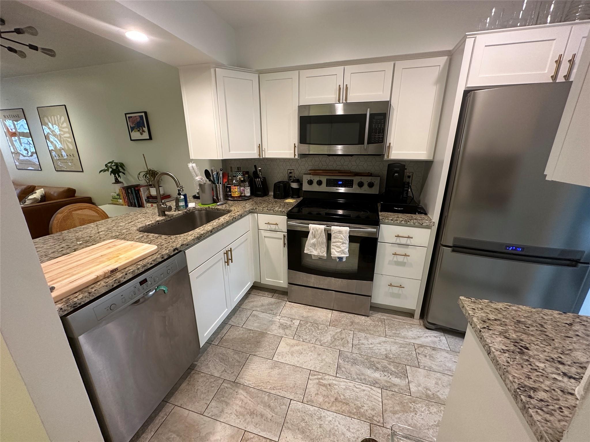 2215 Post Rd # 2002, Austin, TX 78704
