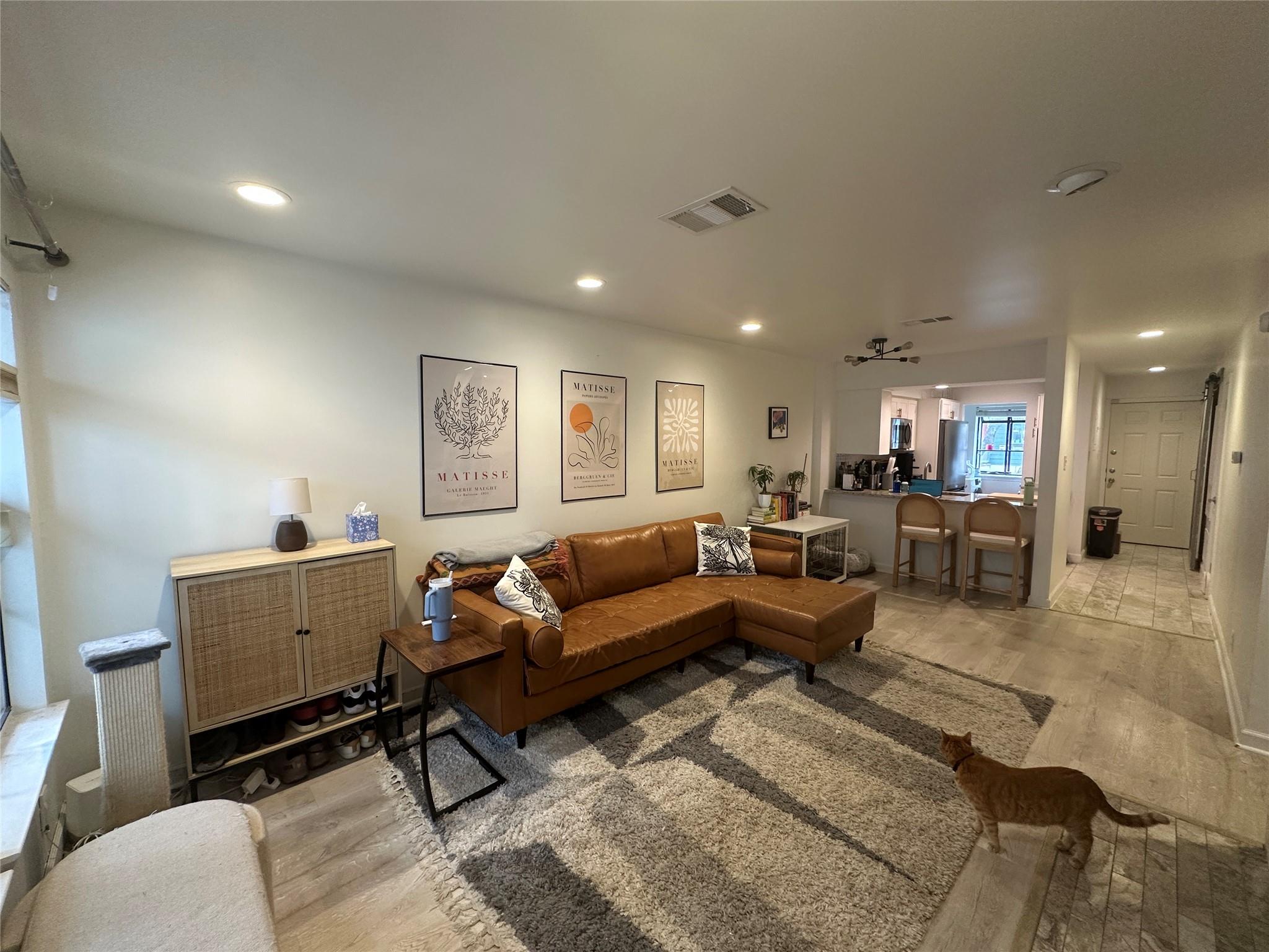 2215 Post Rd # 2002, Austin, TX 78704