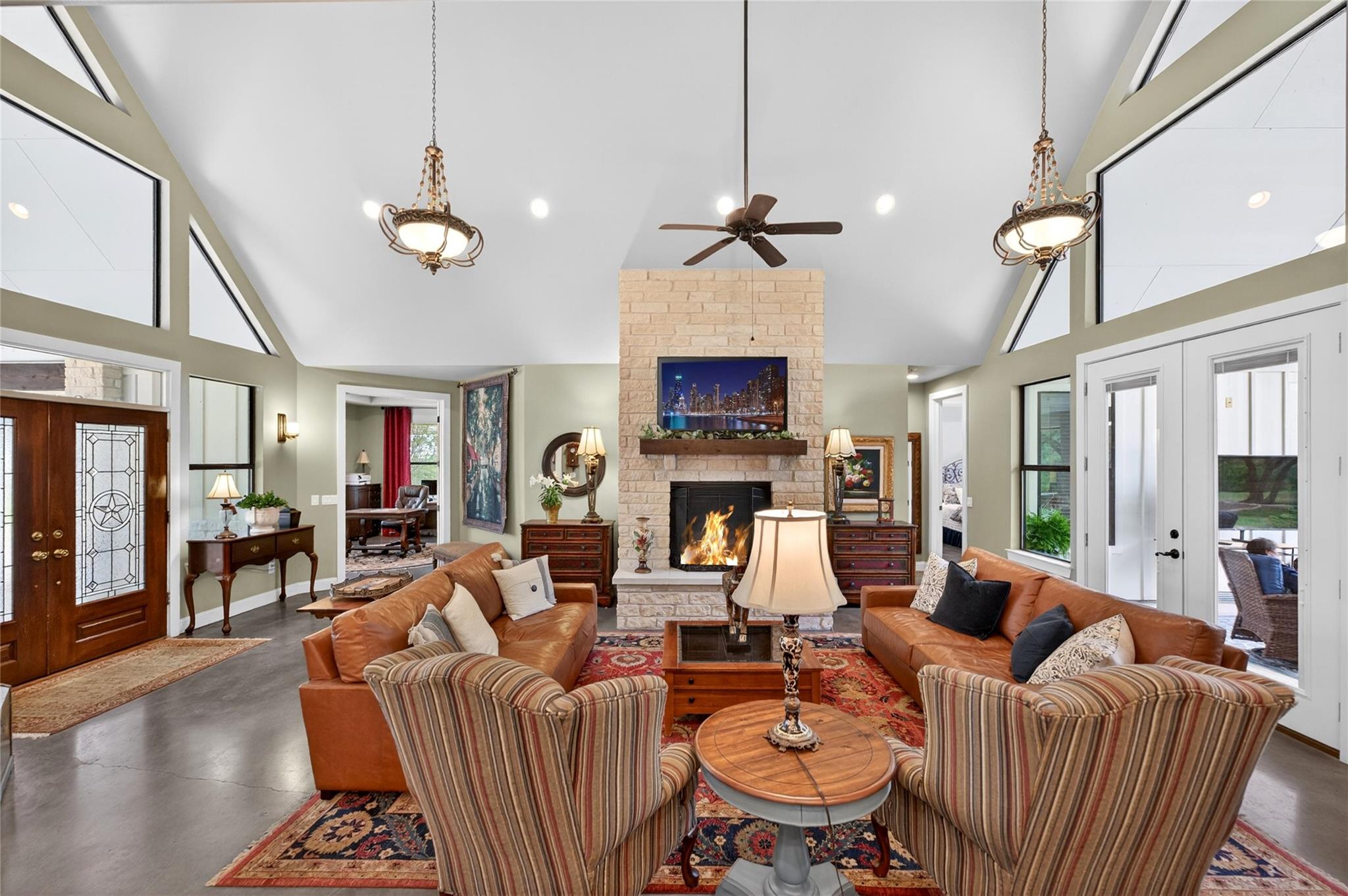 1508 Successor Rd, Spicewood, TX 78669