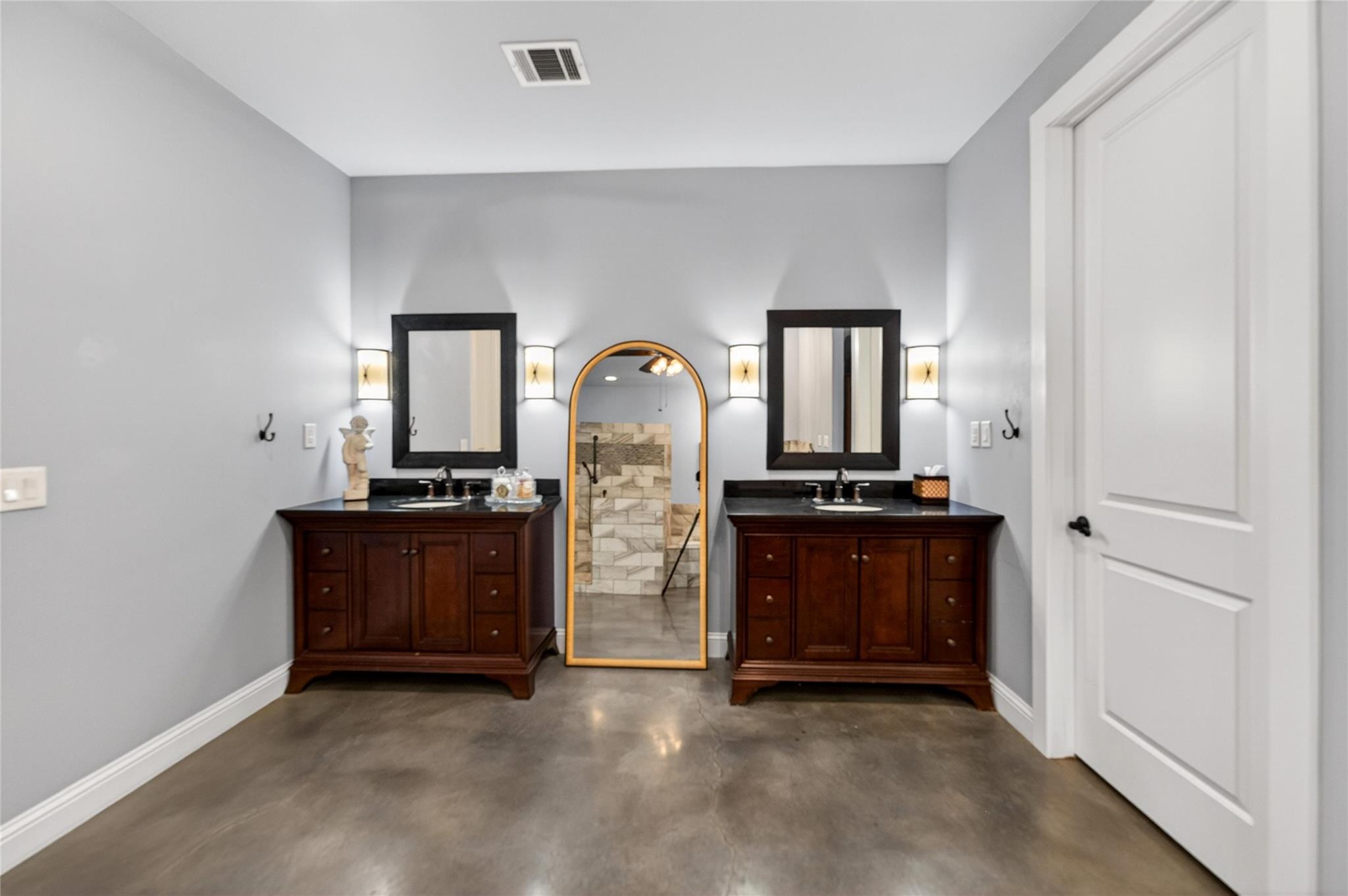 1508 Successor Rd, Spicewood, TX 78669