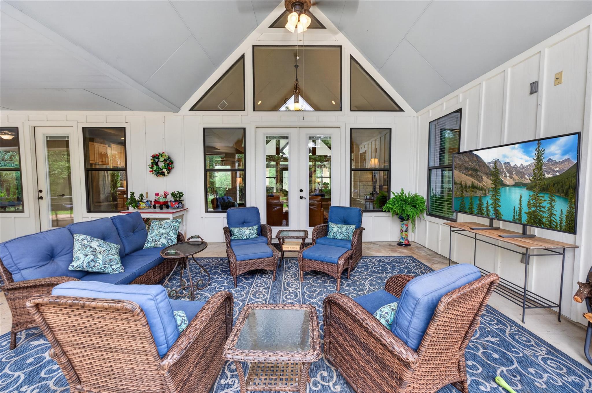 1508 Successor Rd, Spicewood, TX 78669