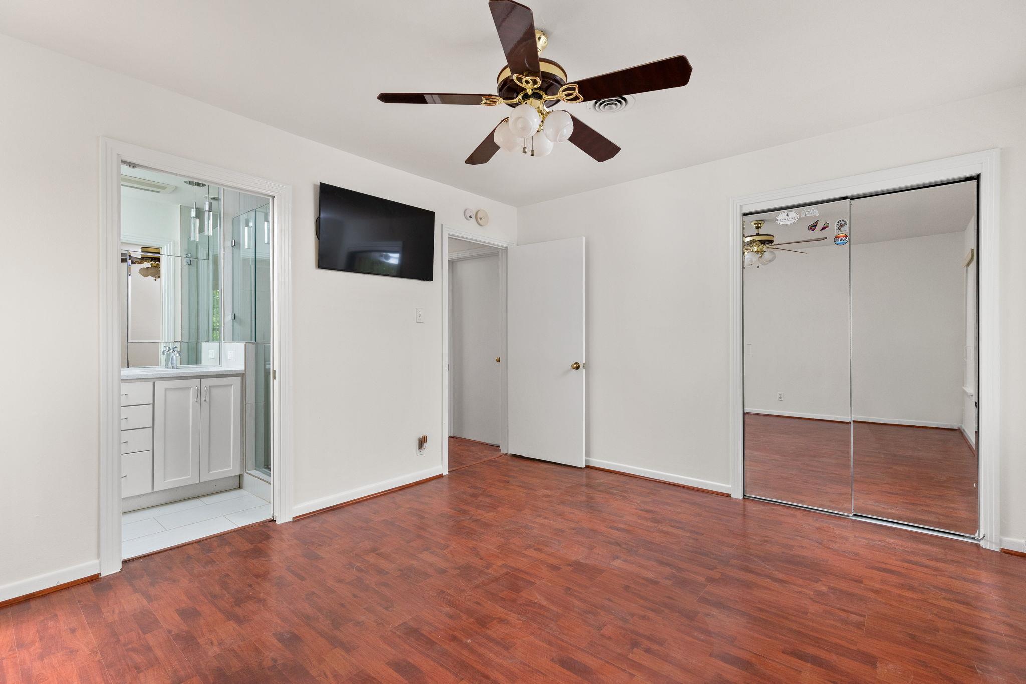 1105 Alegria Rd, Austin, TX 78757