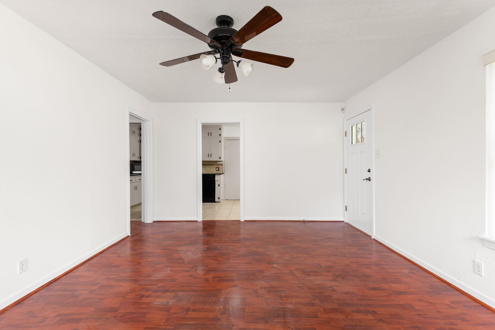 1105 Alegria Rd, Austin, TX 78757