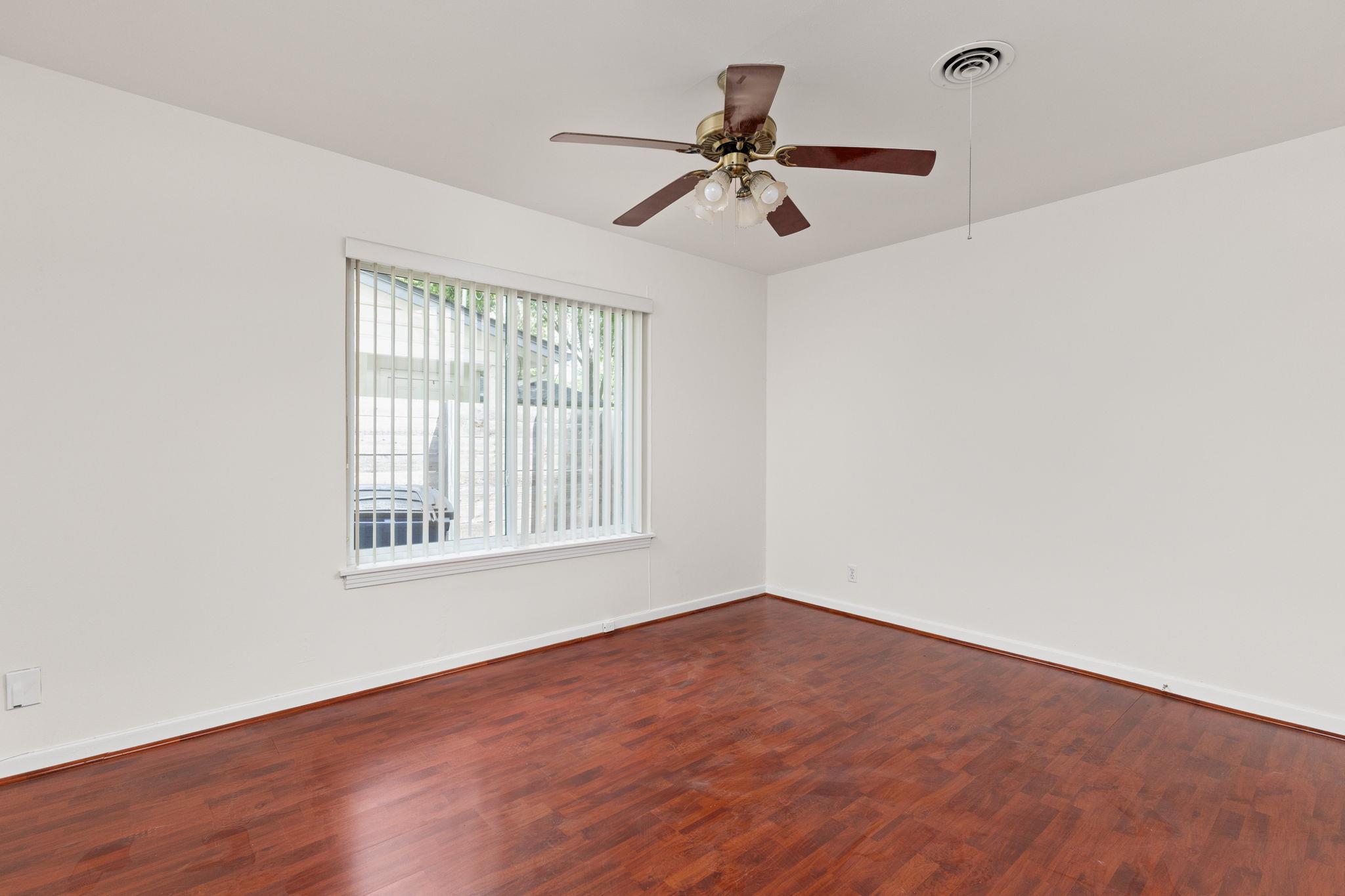 1105 Alegria Rd, Austin, TX 78757