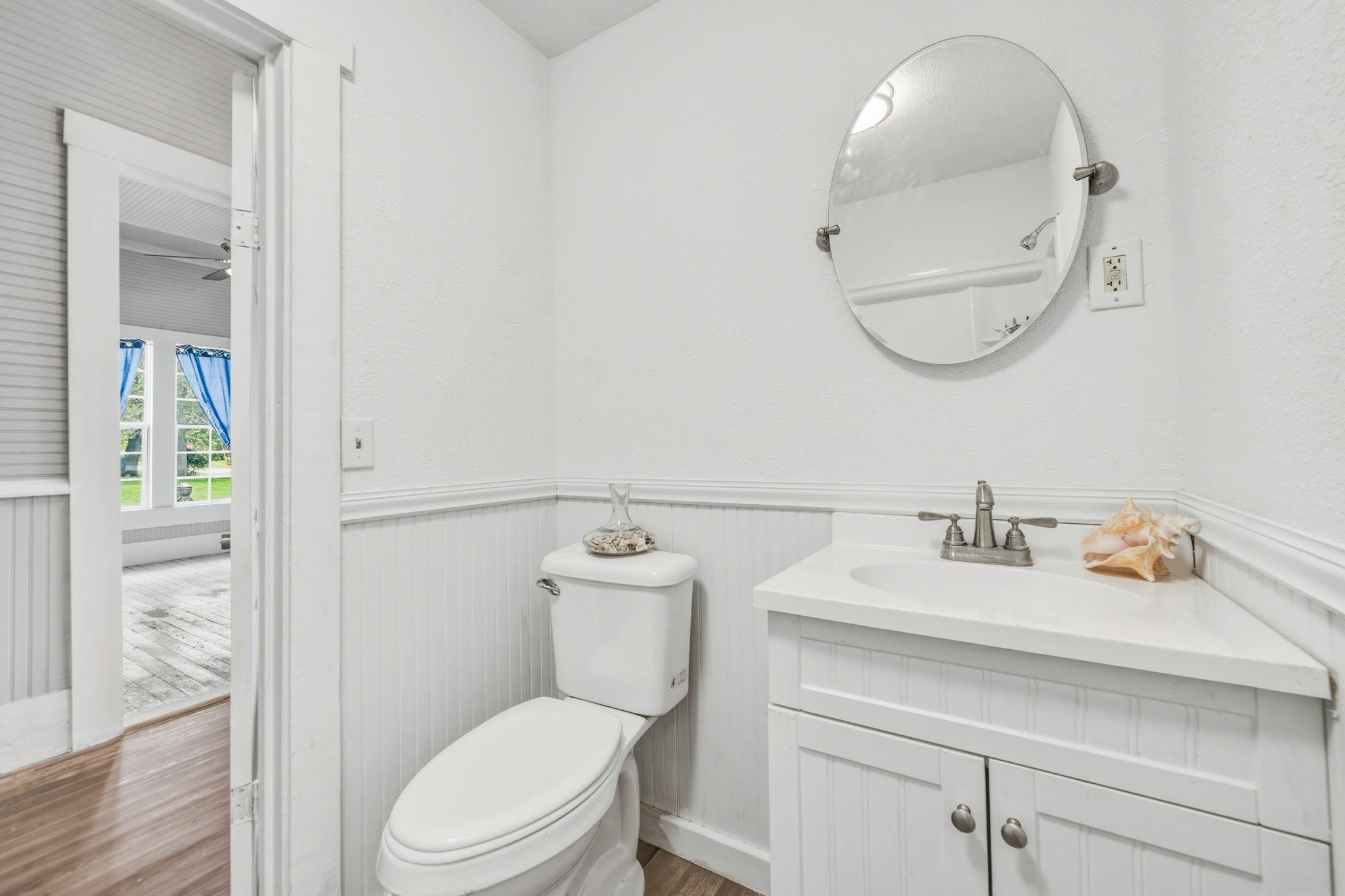 604 Avenue B, Lexington, TX 78947