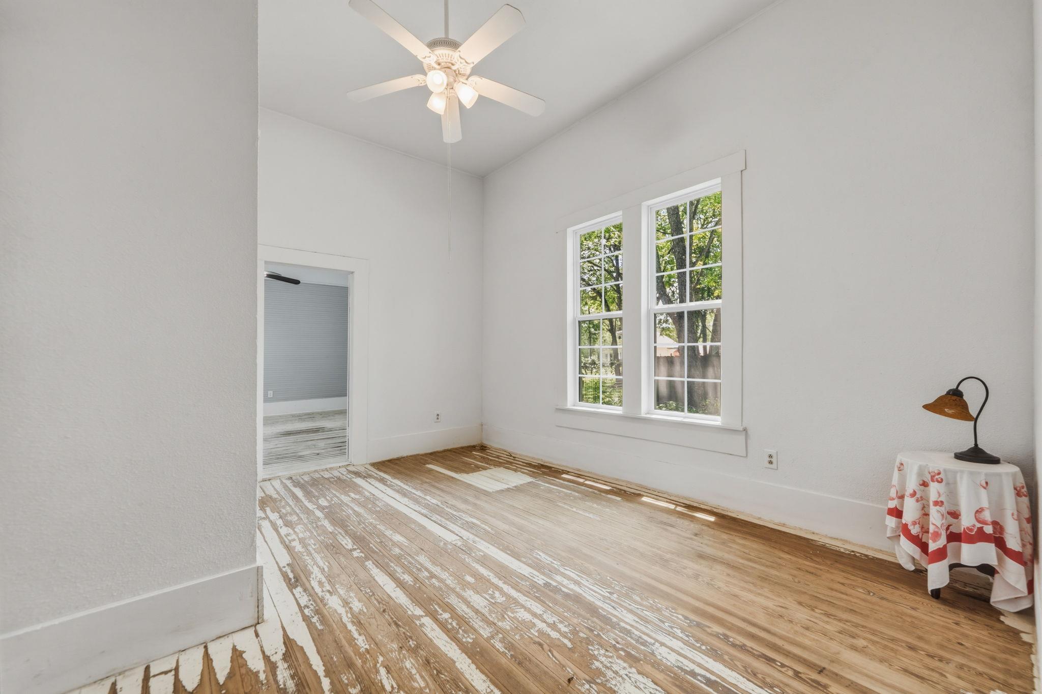604 Avenue B, Lexington, TX 78947