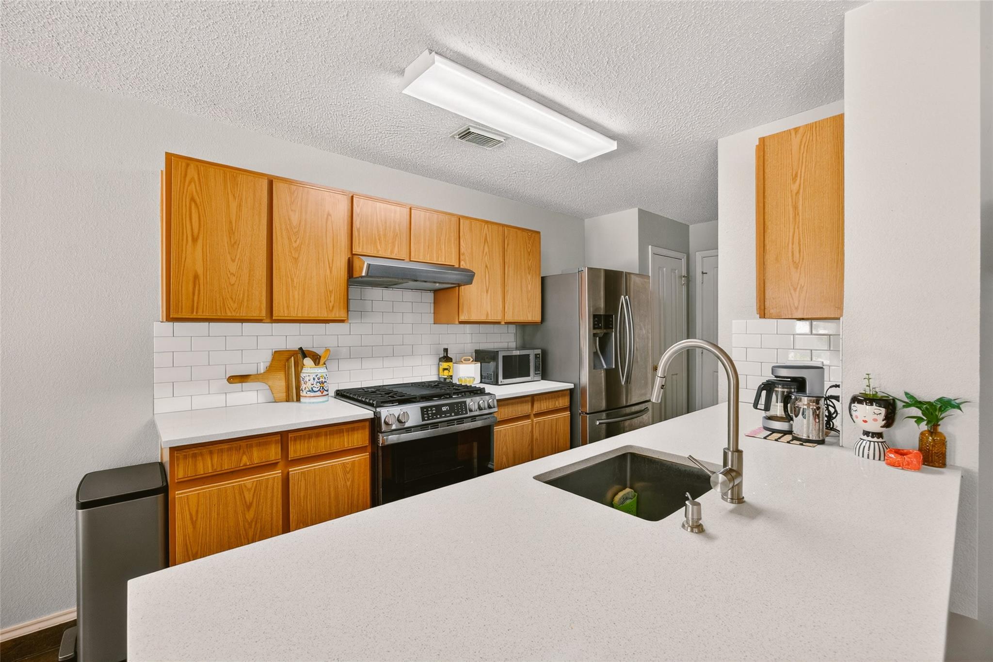 2203 Kimra Ln, Cedar Park, TX 78613
