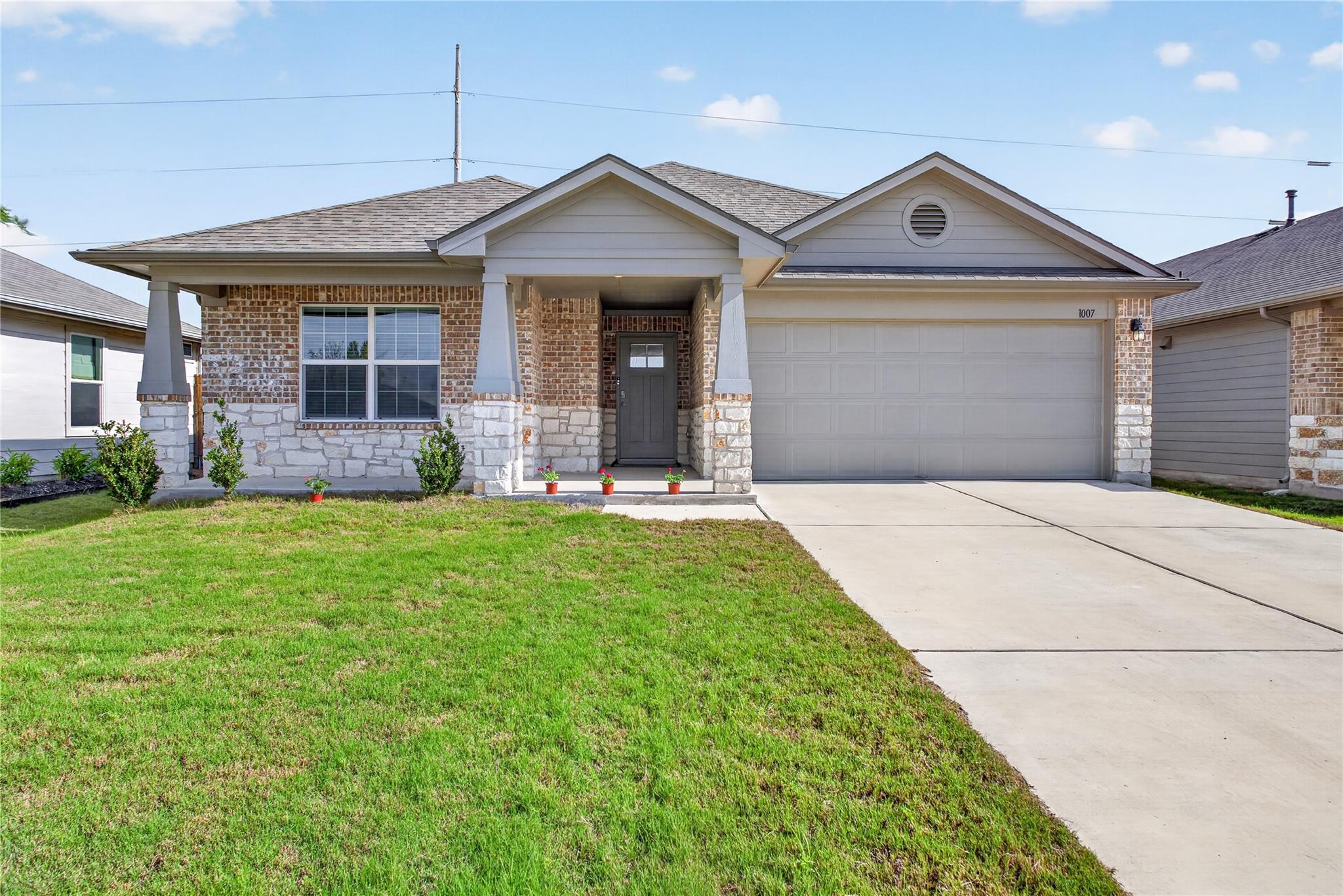 1007 Coolridge Ct, Hutto, TX 78634