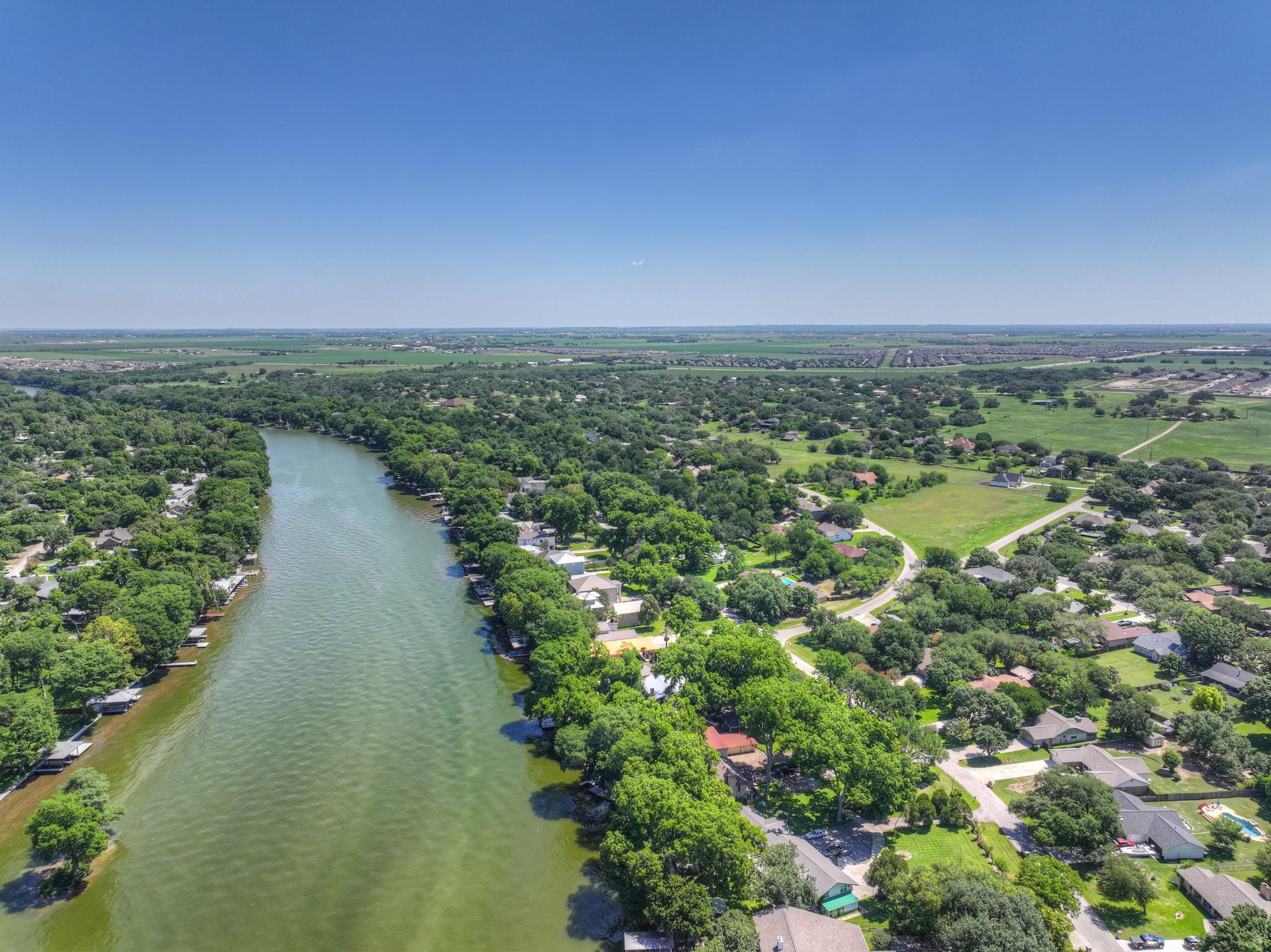 110 Lake Village Rd, Seguin, TX 78155