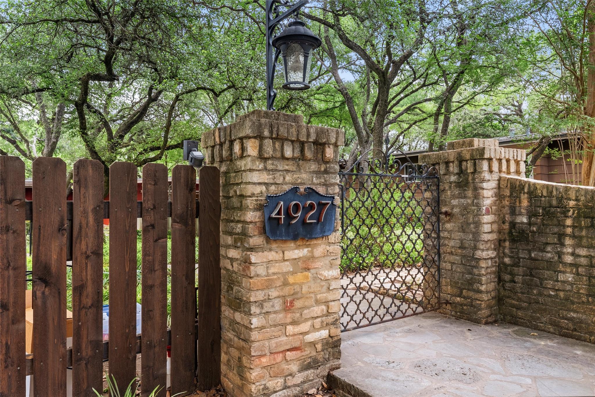 4927 Strass Dr, Austin, TX 78731