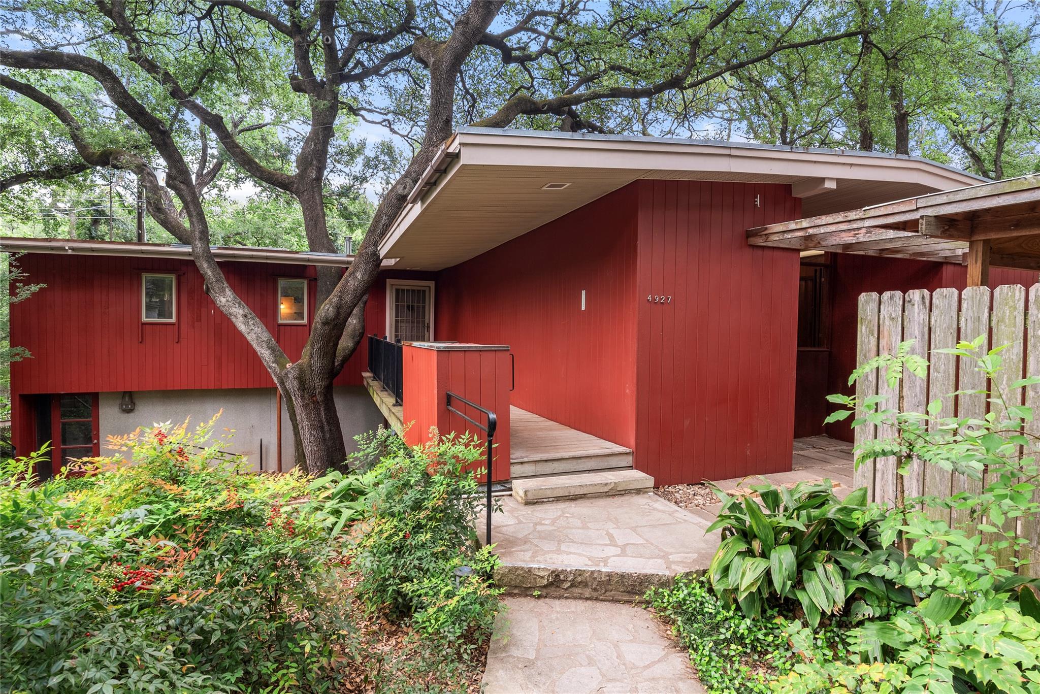 4927 Strass Dr, Austin, TX 78731
