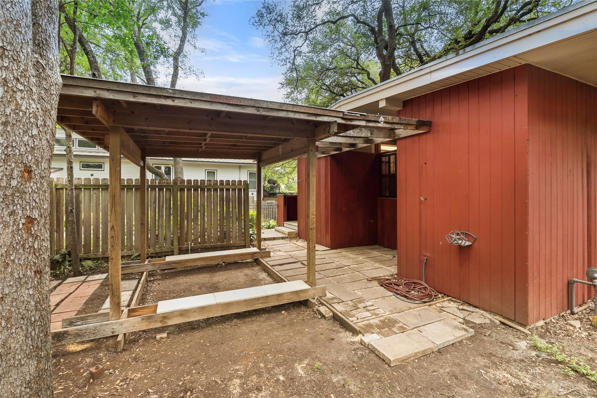 4927 Strass Dr, Austin, TX 78731