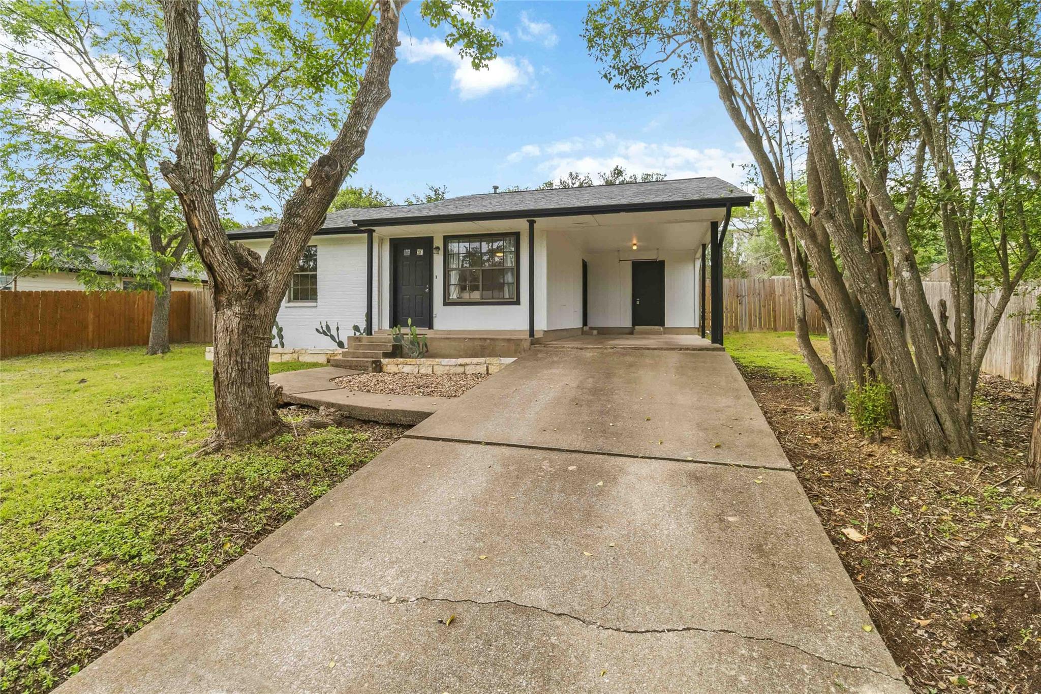 805 Indiana St, San Marcos, TX 78666