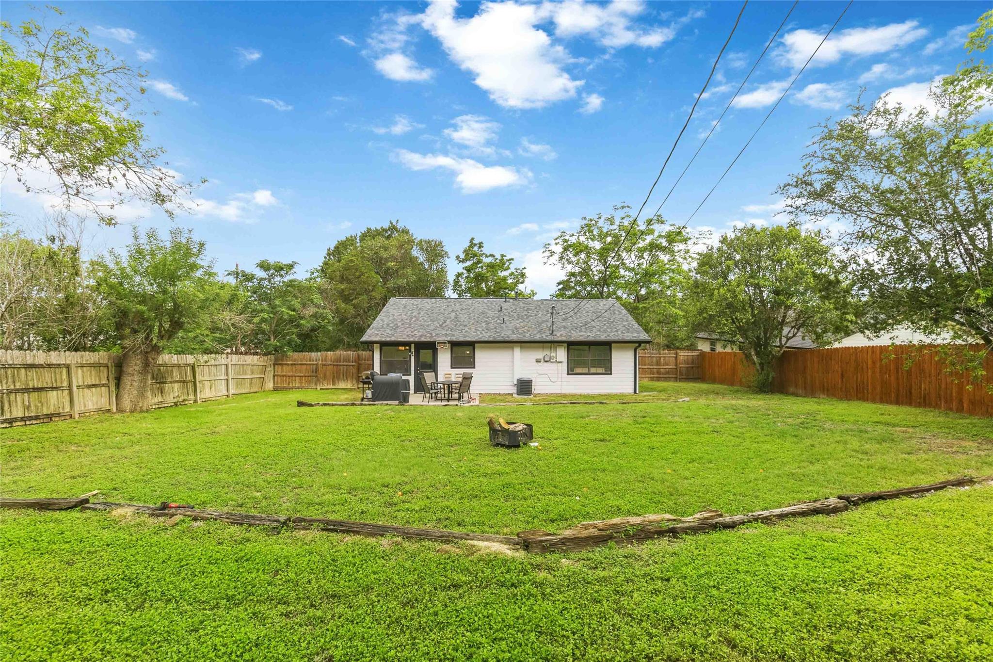 805 Indiana St, San Marcos, TX 78666