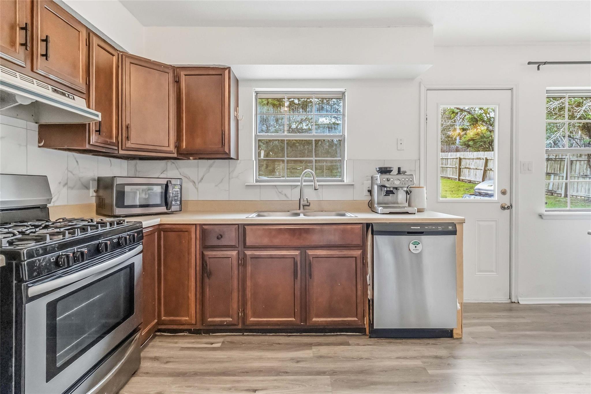 805 Indiana St, San Marcos, TX 78666