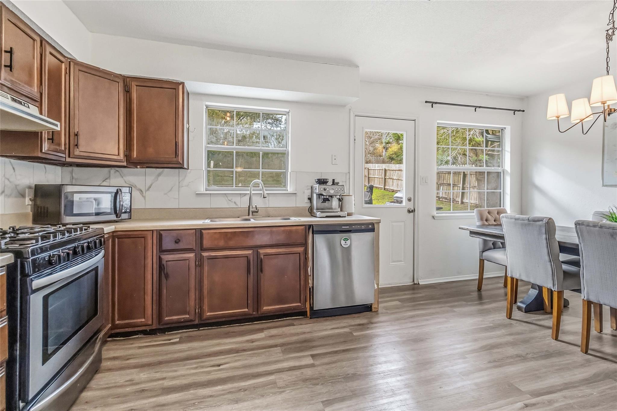 805 Indiana St, San Marcos, TX 78666