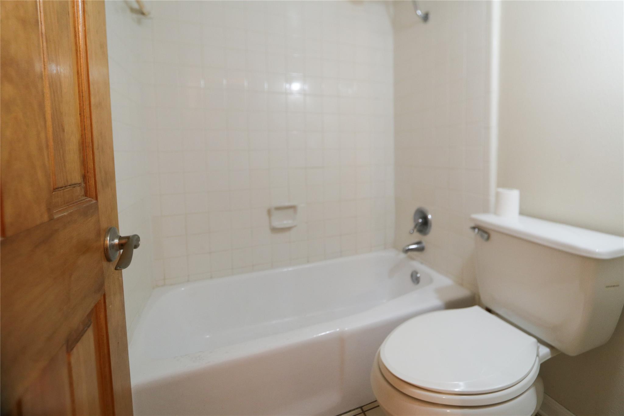 505 W 7th St # 319, Austin, TX 78701