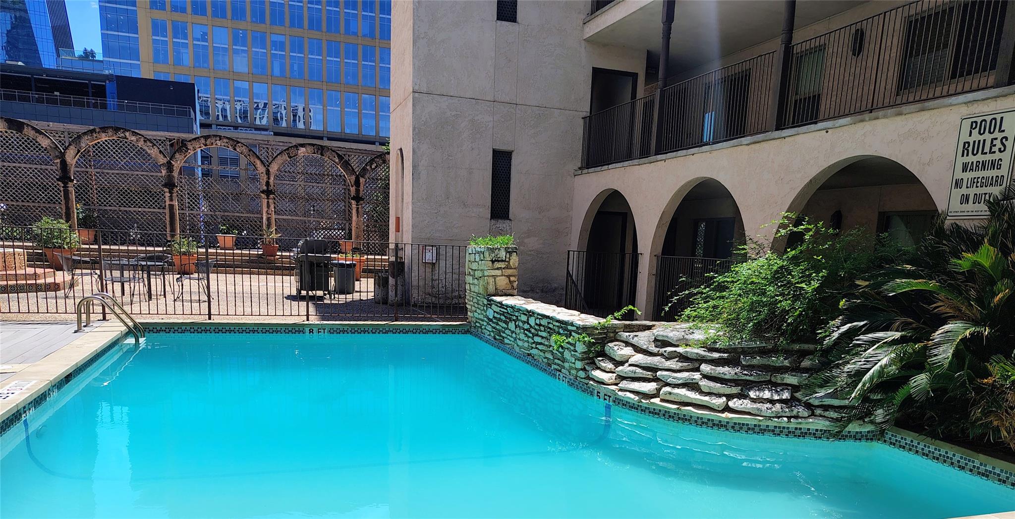 505 W 7th St # 319, Austin, TX 78701