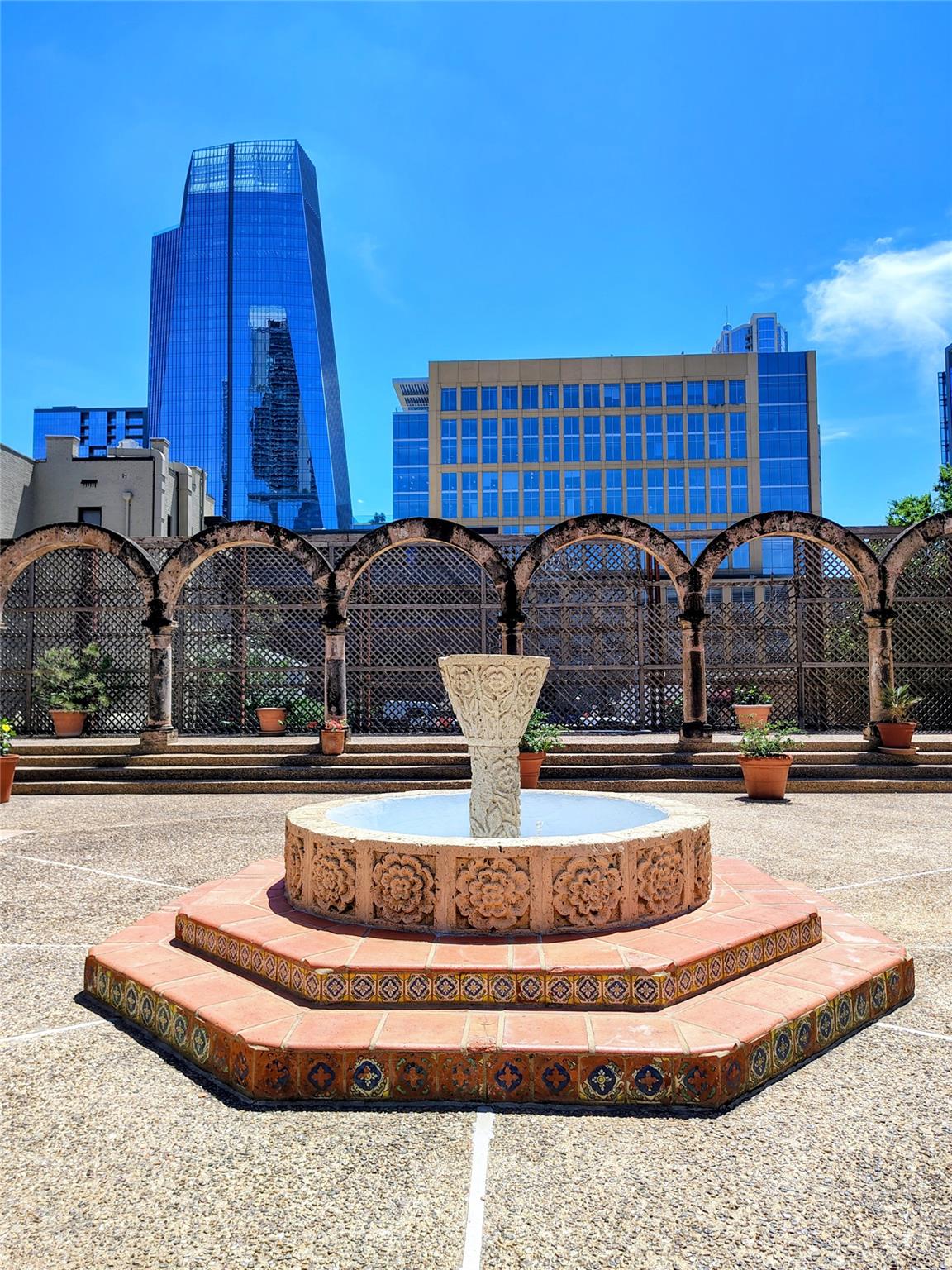 505 W 7th St # 319, Austin, TX 78701