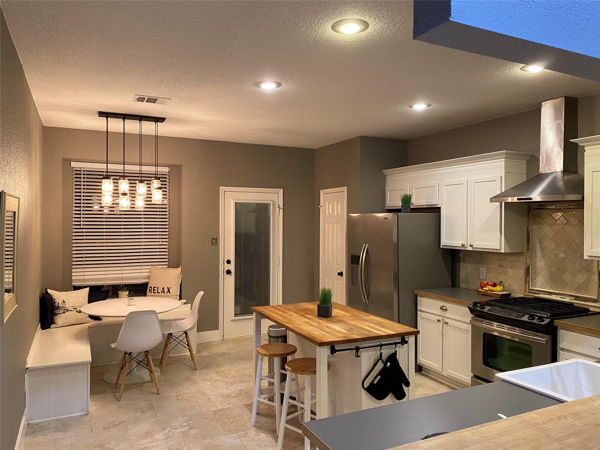 1202 Rawhide Trl, Cedar Park, TX 78613