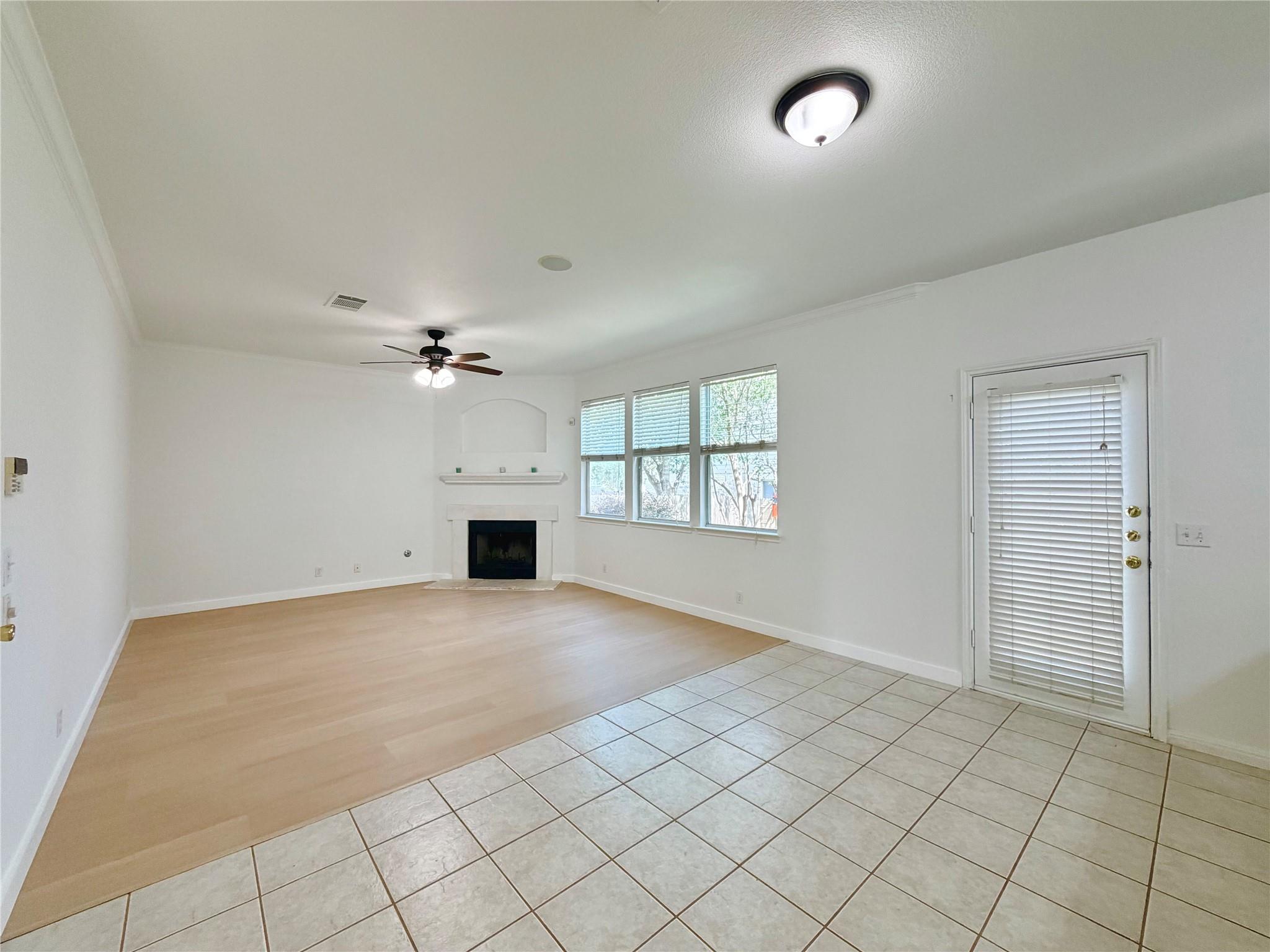 111 N Field St, Round Rock, TX 78681