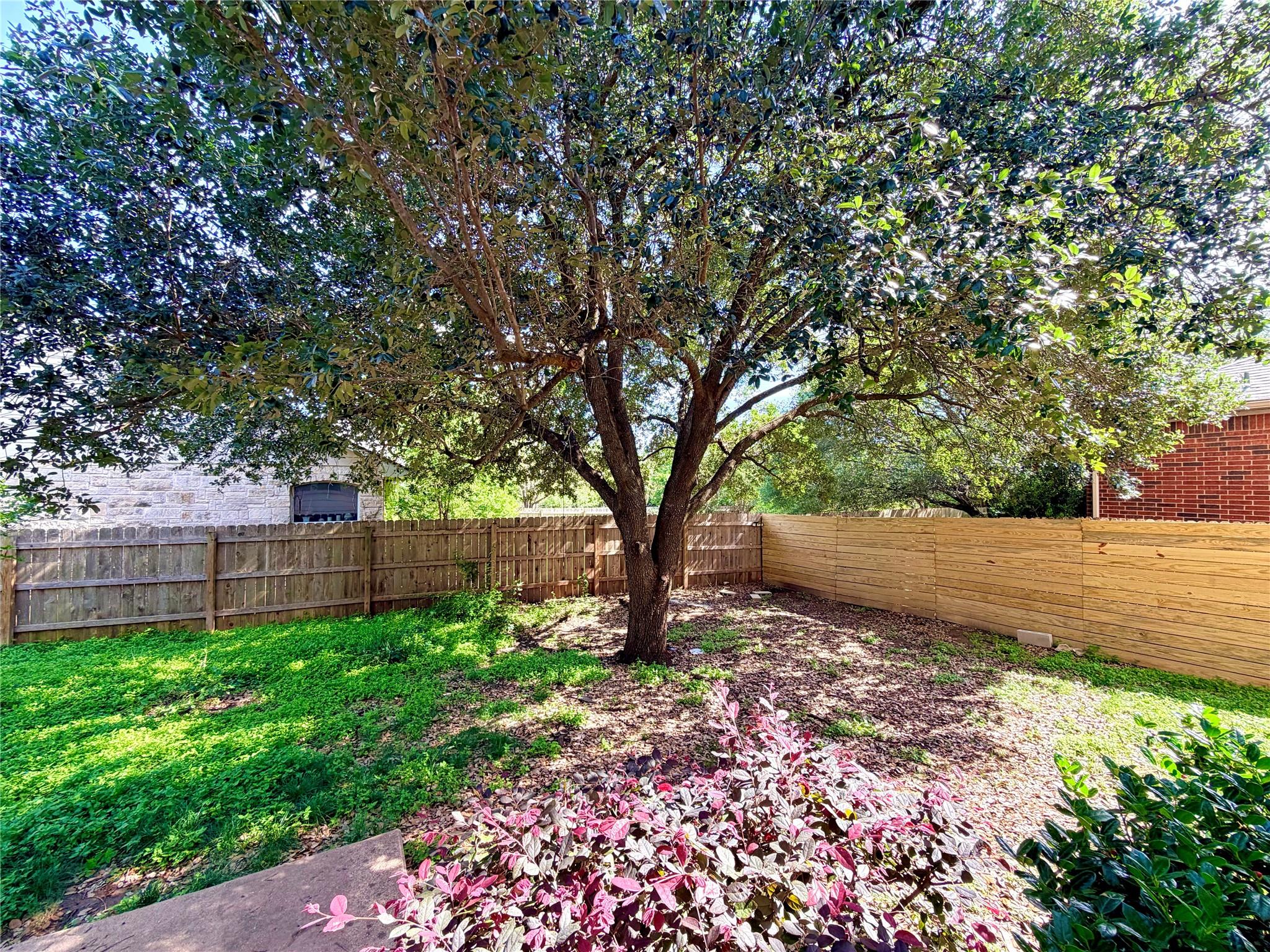 111 N Field St, Round Rock, TX 78681