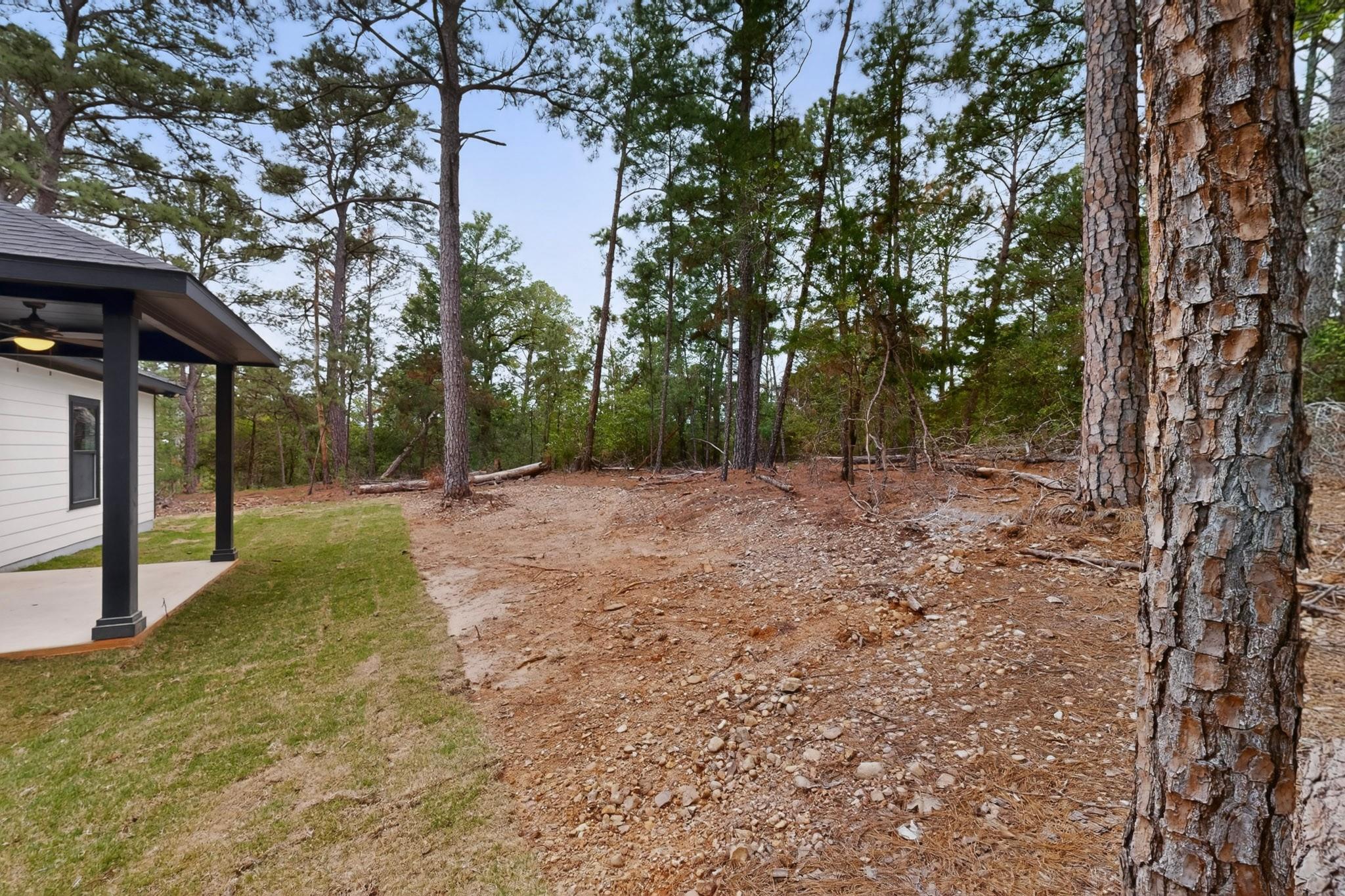 190 Molokini Dr, Bastrop, TX 78602