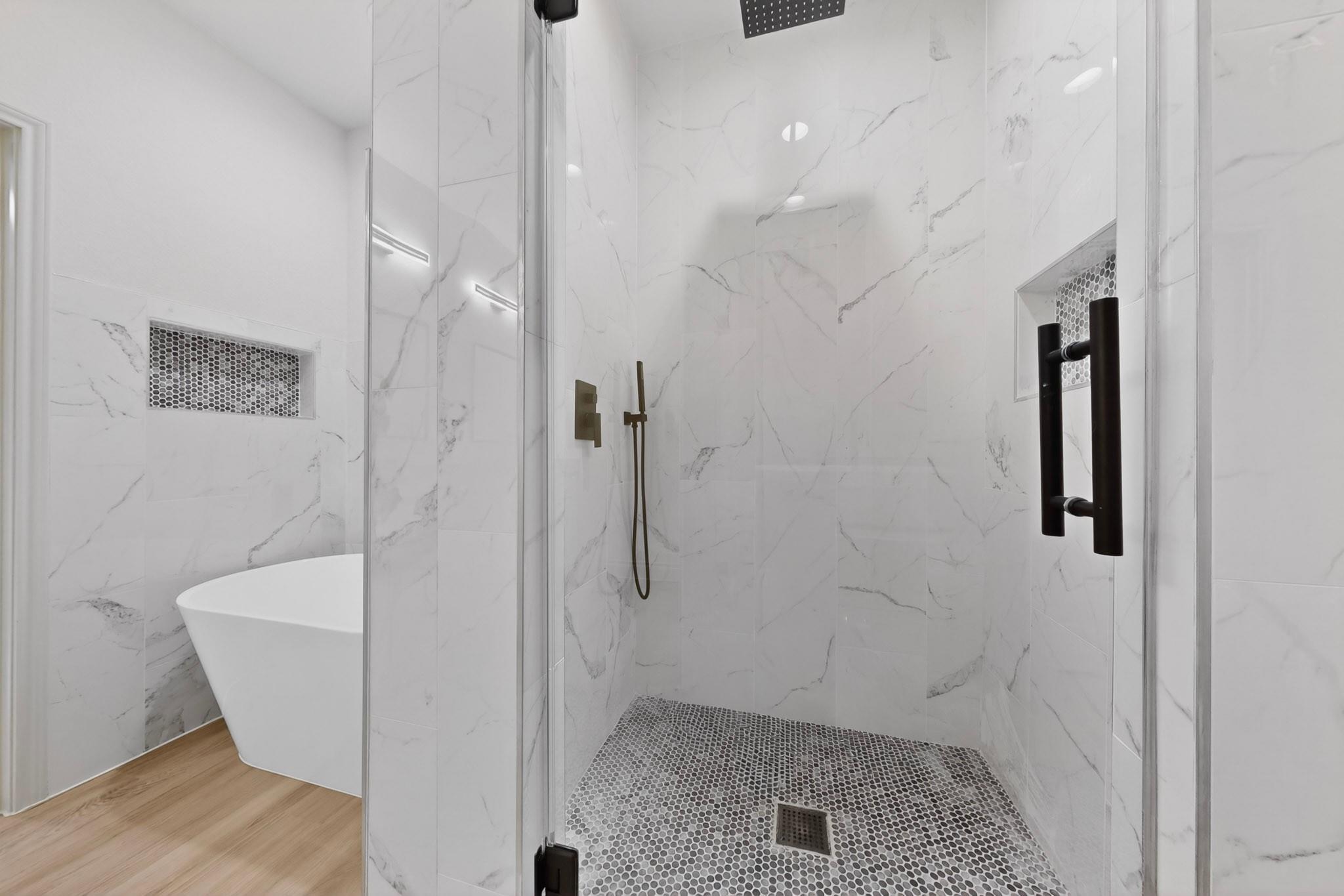 190 Molokini Dr, Bastrop, TX 78602