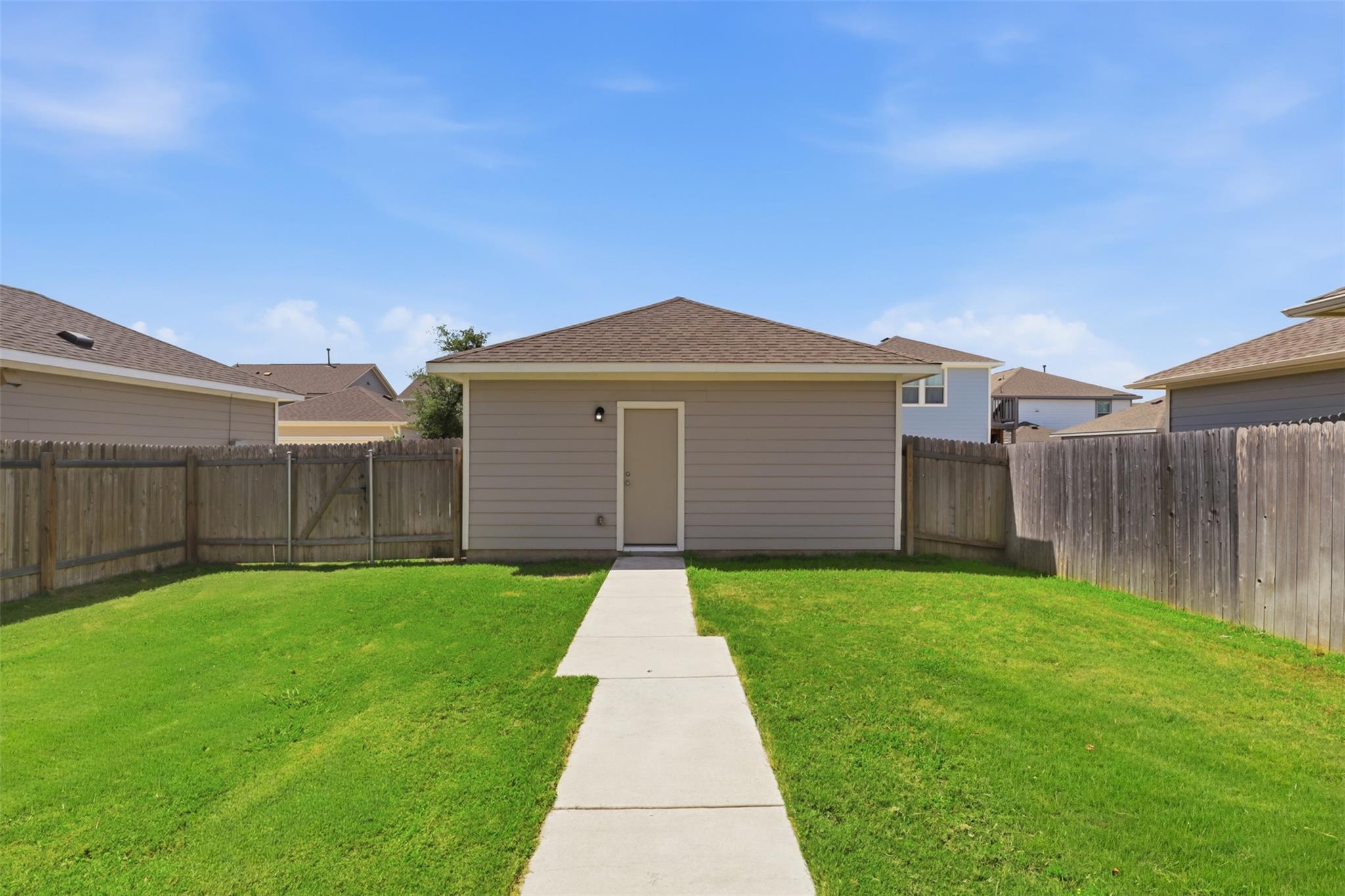 2129 Pecan Island Dr, Leander, TX 78641