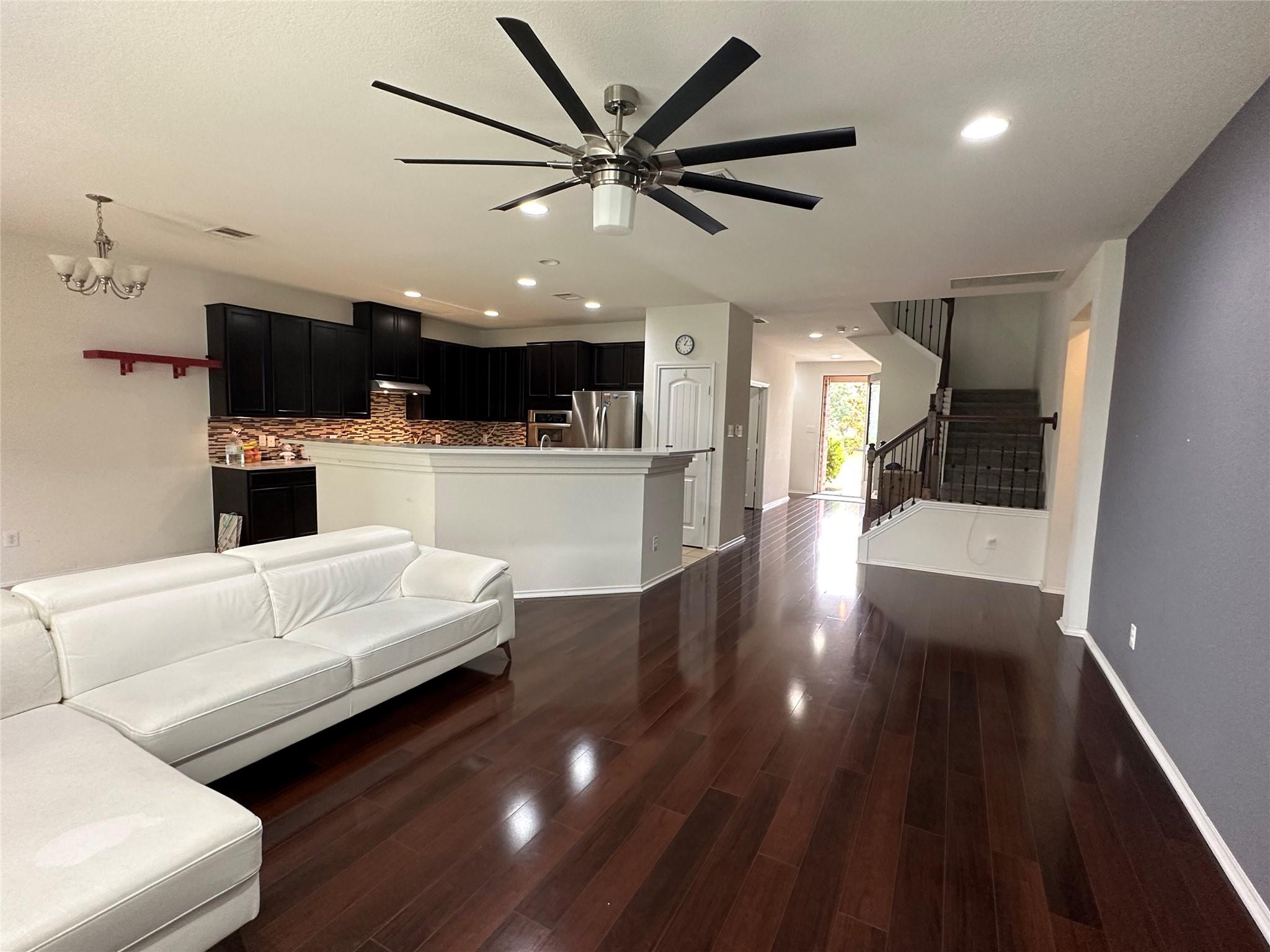 1248 Hyde Park Dr, Round Rock, TX 78665
