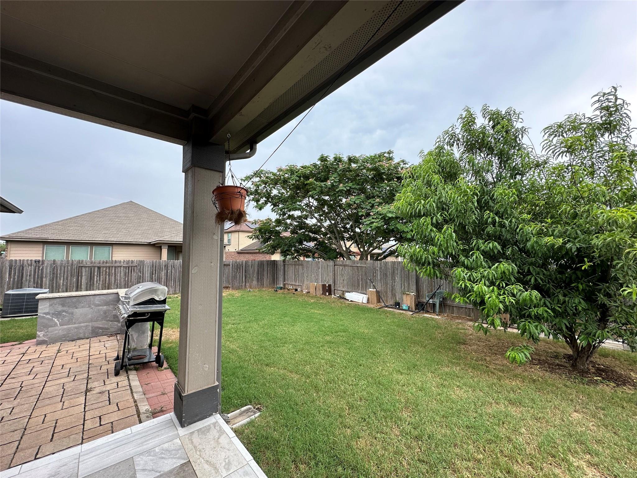 1248 Hyde Park Dr, Round Rock, TX 78665
