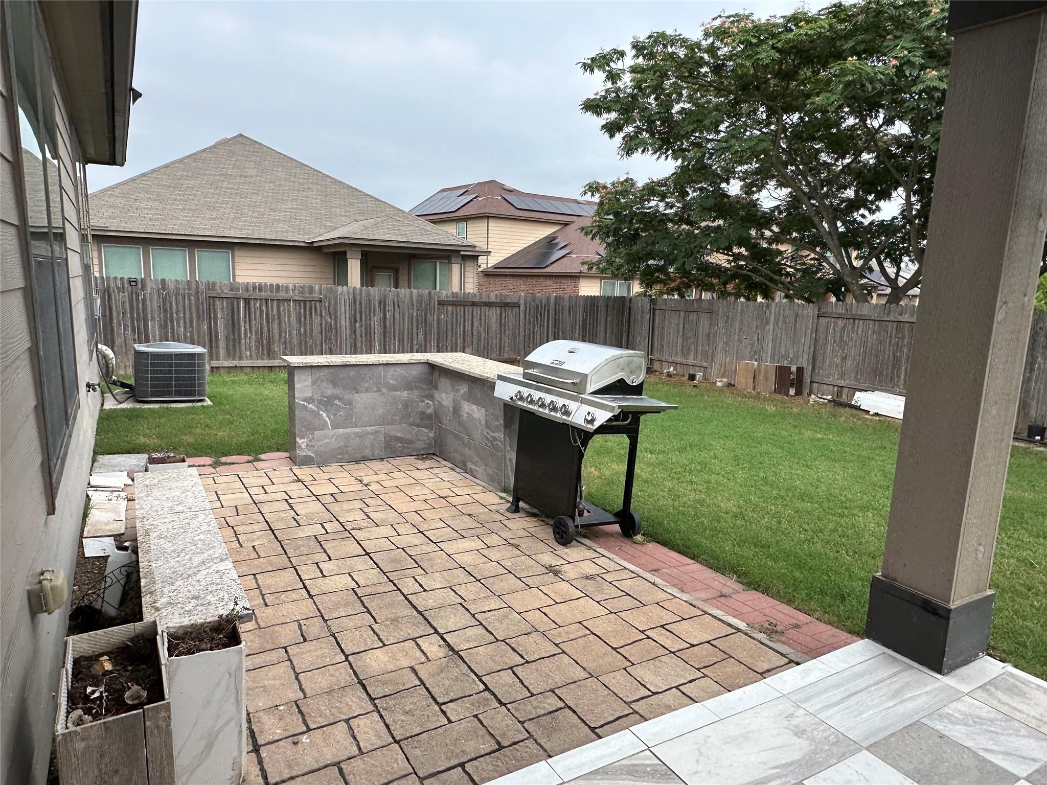 1248 Hyde Park Dr, Round Rock, TX 78665