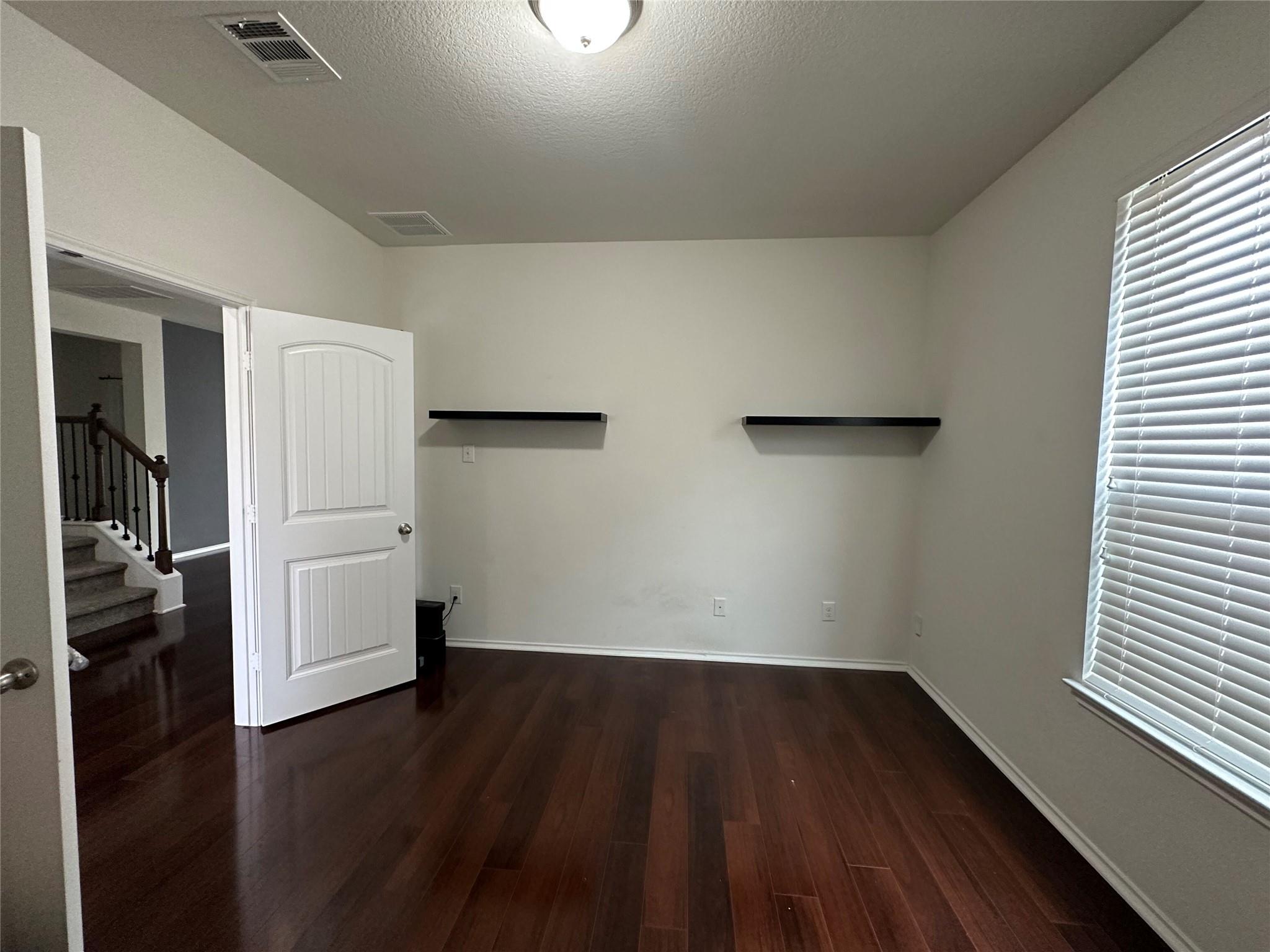 1248 Hyde Park Dr, Round Rock, TX 78665