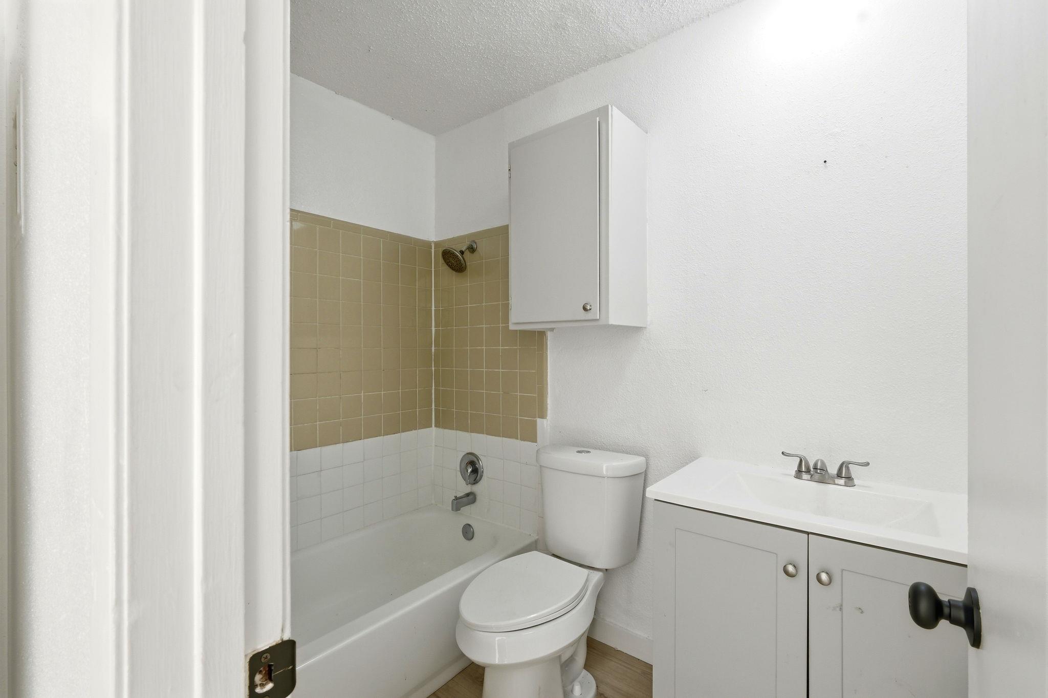 2319 Greenfield Pkwy # 108, Austin, TX 78741