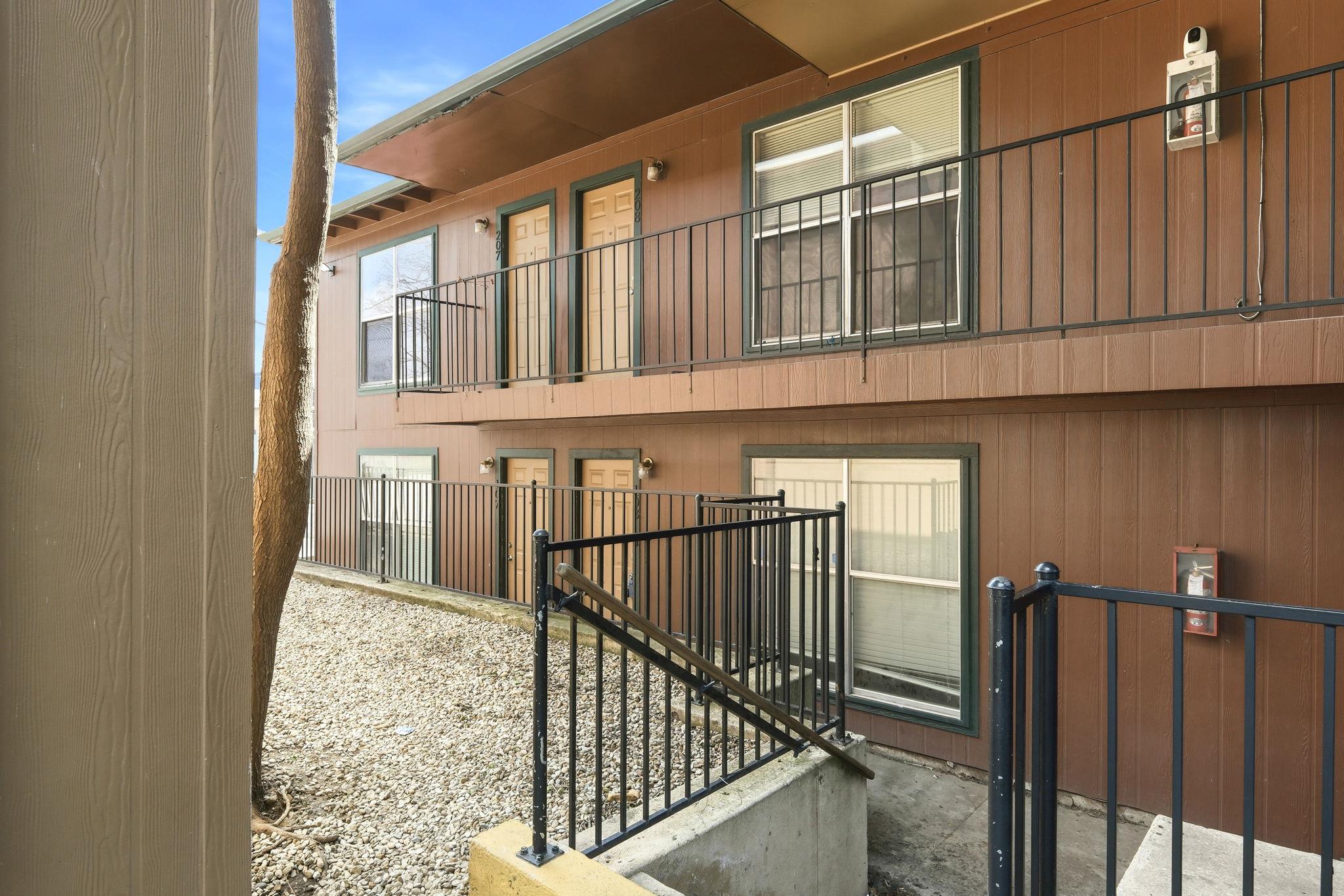 2319 Greenfield Pkwy # 108, Austin, TX 78741