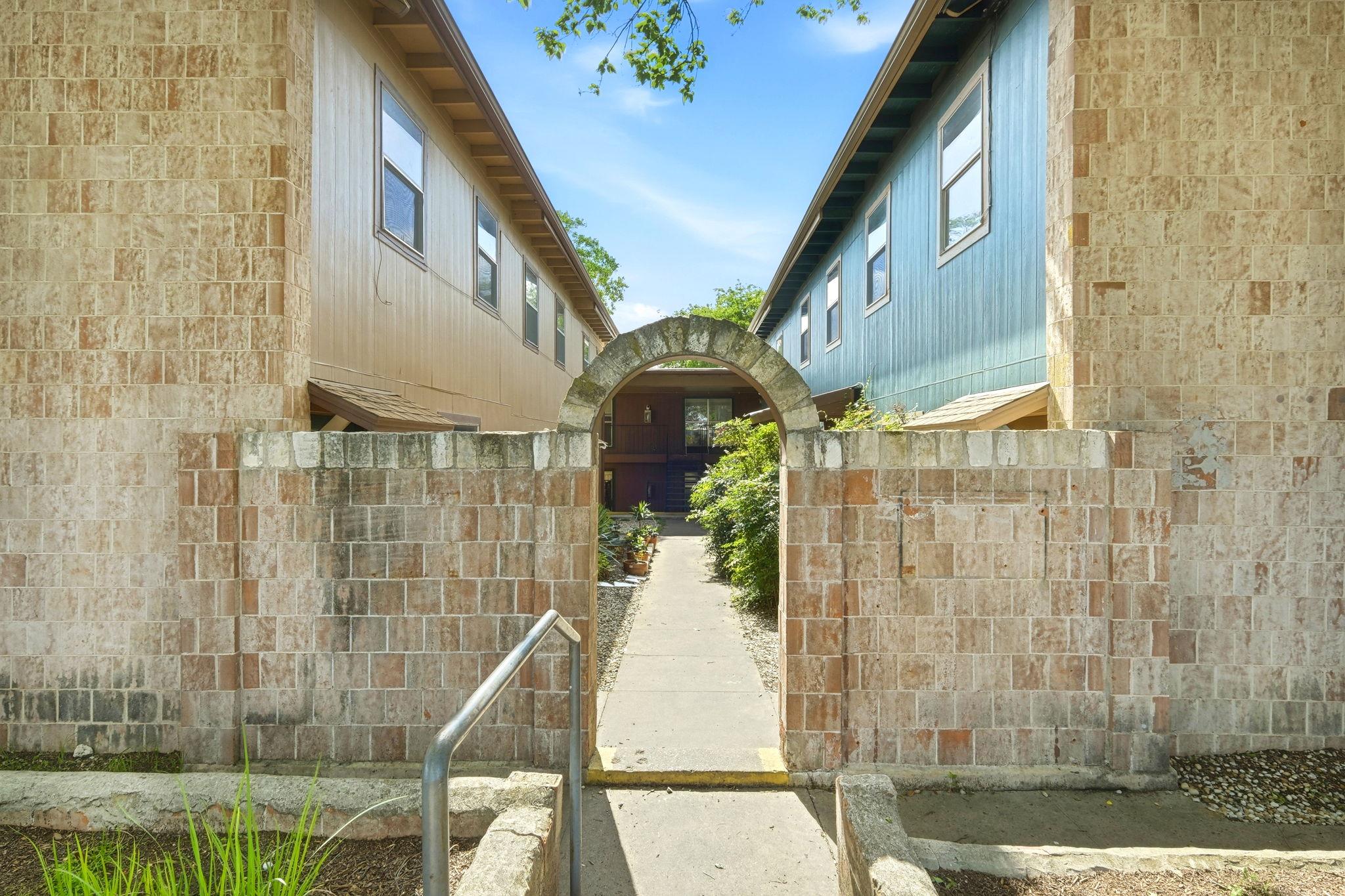 2319 Greenfield Pkwy # 108, Austin, TX 78741