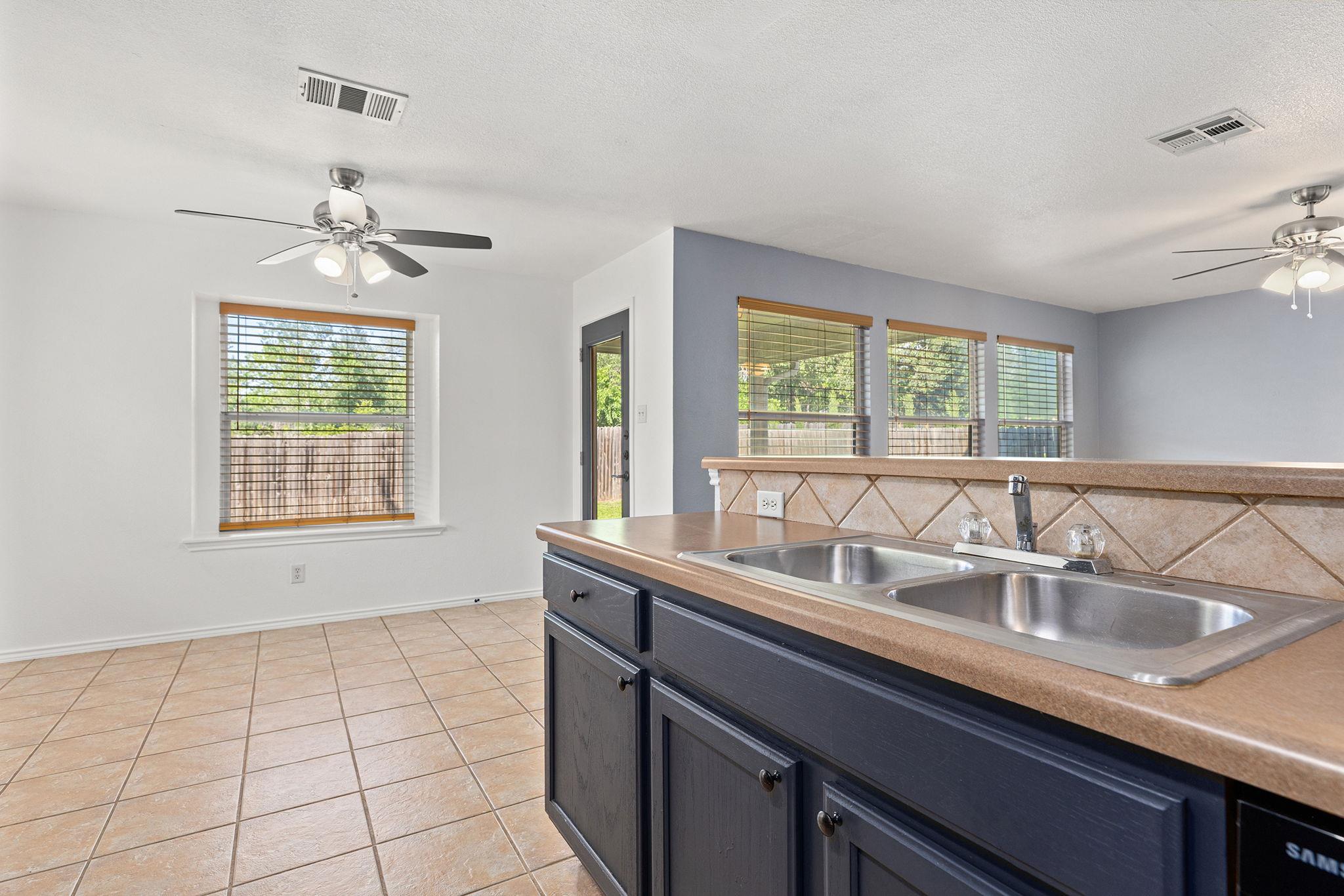 1110 Sundrop Pl, Round Rock, TX 78665