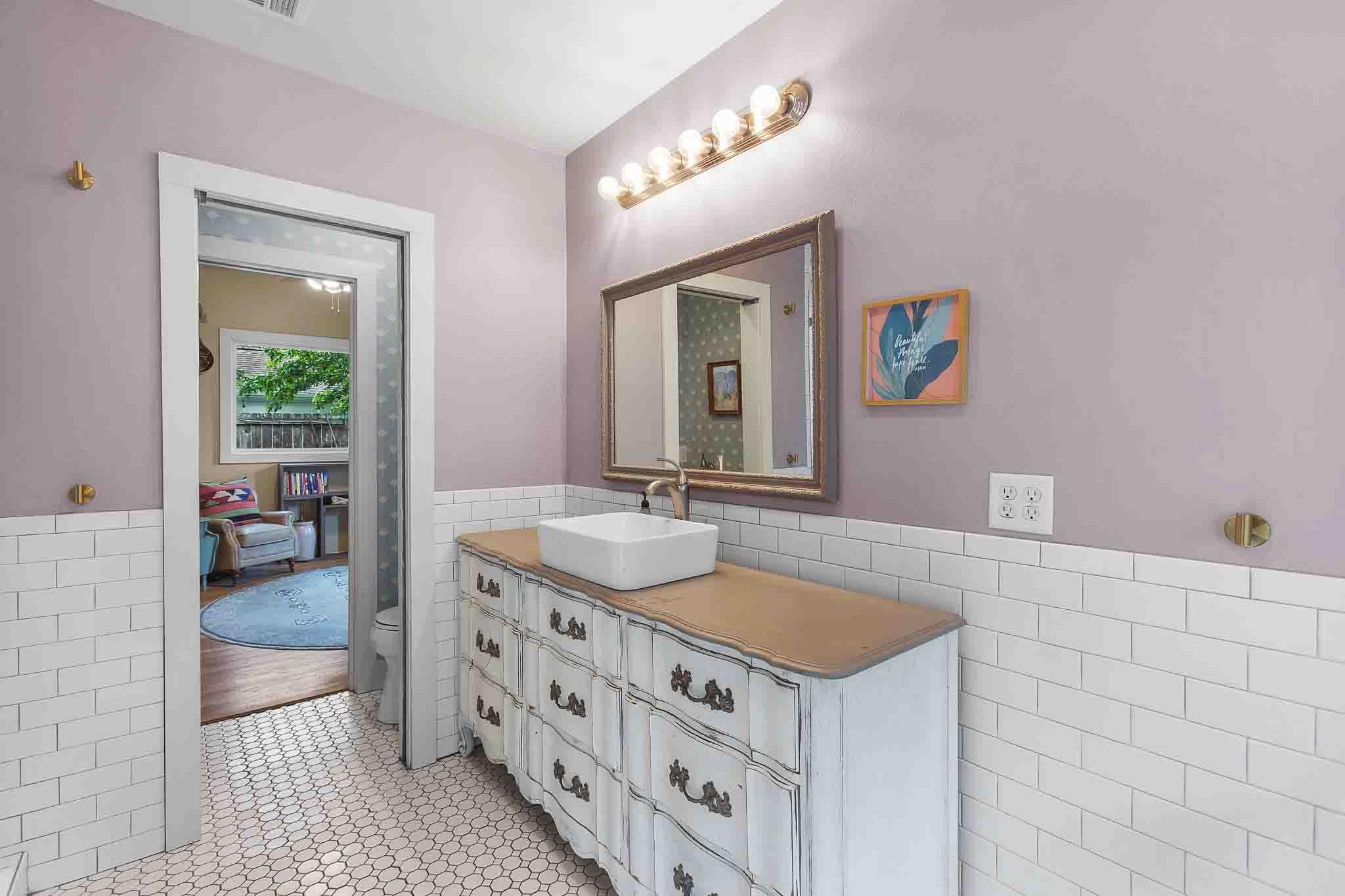 2714 E 22nd St, Austin, TX 78722