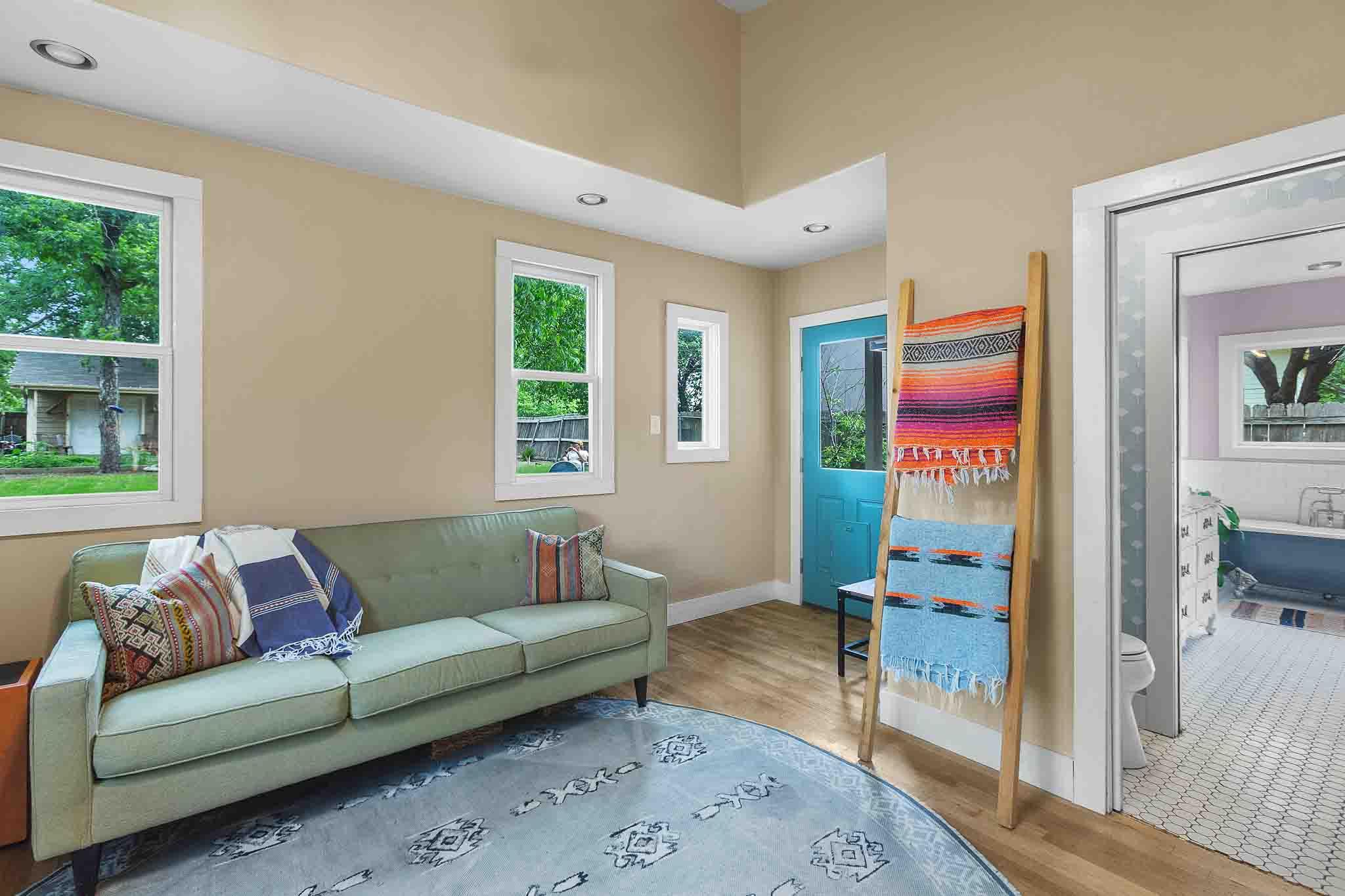 2714 E 22nd St, Austin, TX 78722
