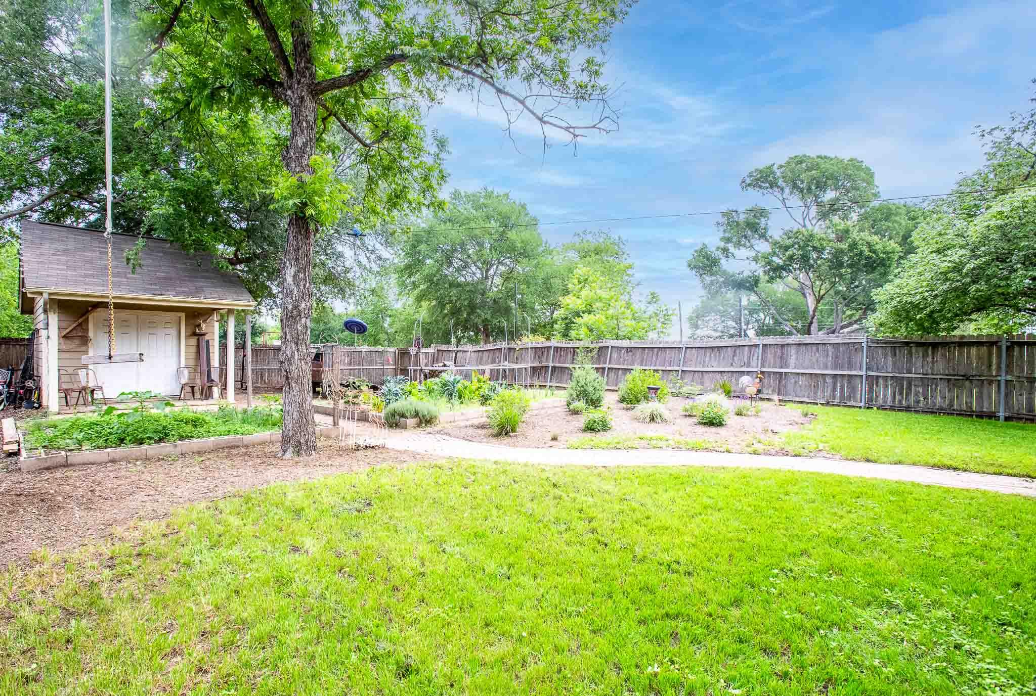 2714 E 22nd St, Austin, TX 78722
