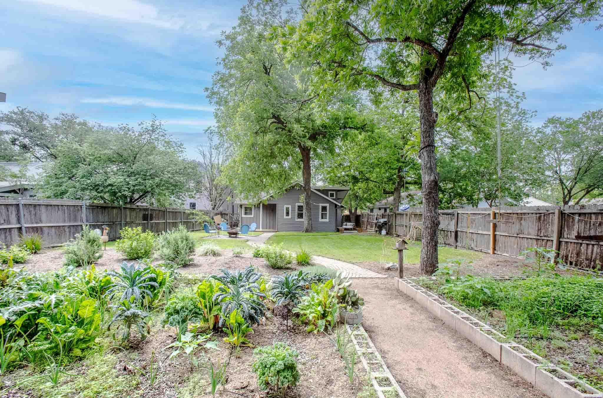 2714 E 22nd St, Austin, TX 78722