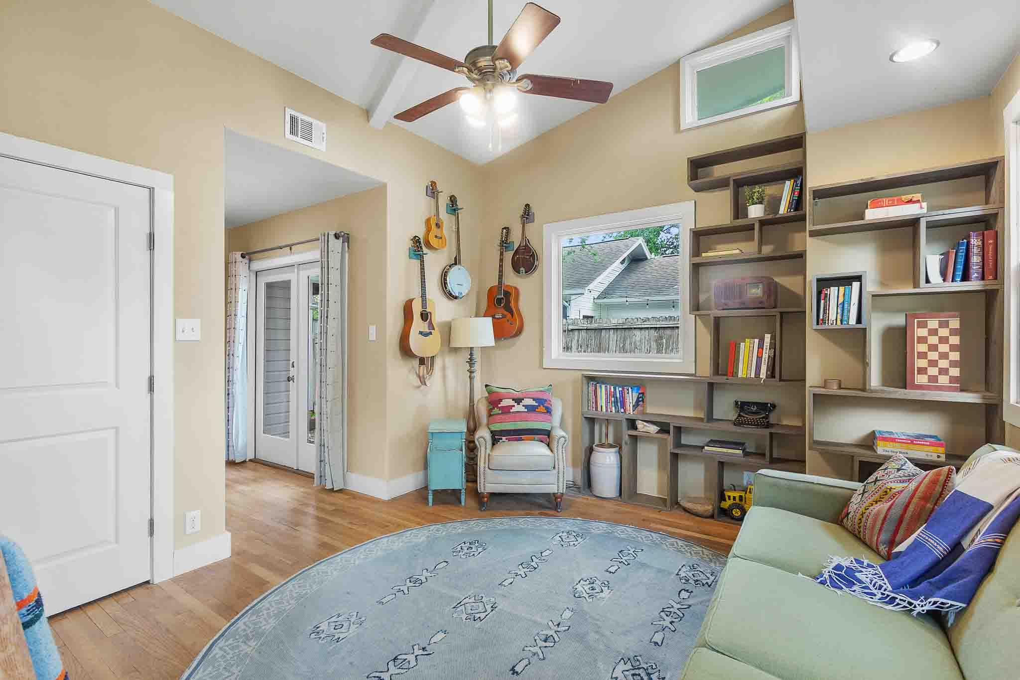 2714 E 22nd St, Austin, TX 78722